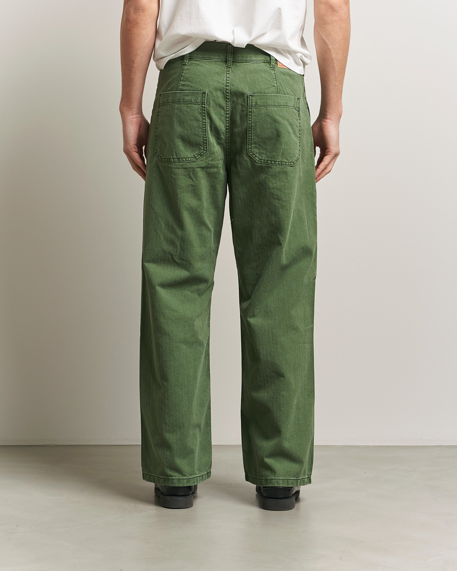 Herren | Hosen | Jeanerica | Genua Herringbone Worker Chino Chevron Green