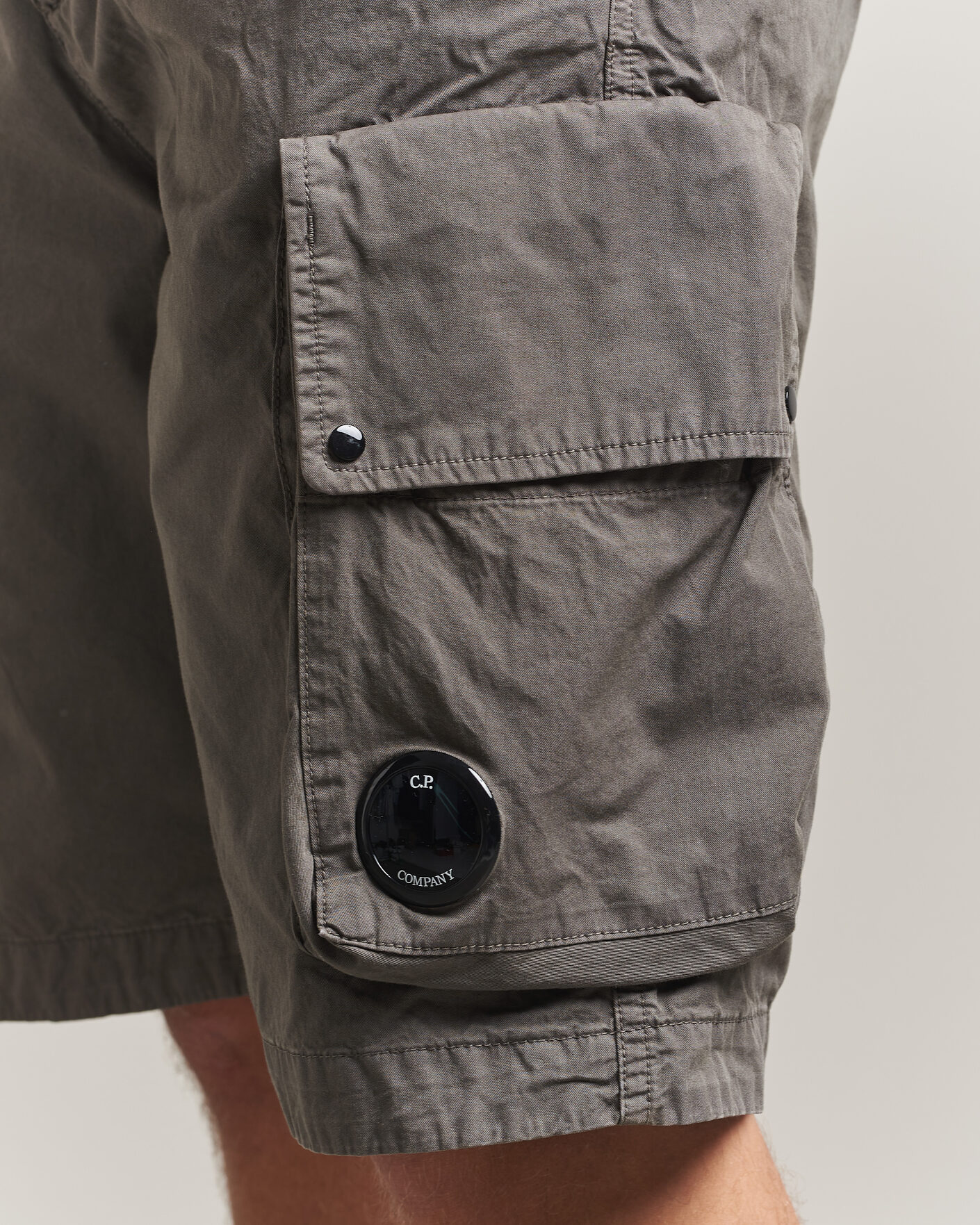 Herren | Shorts | C.P. Company | Cotton Gabardine Cargo Shorts Washed Black