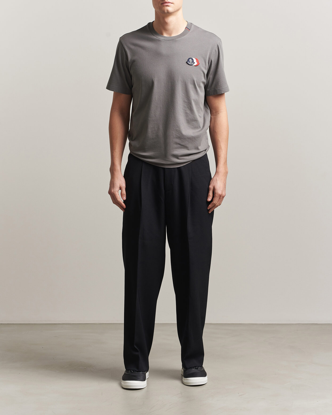 Herren | T-Shirts | Moncler | Tricolore Logo T-Shirt Grey