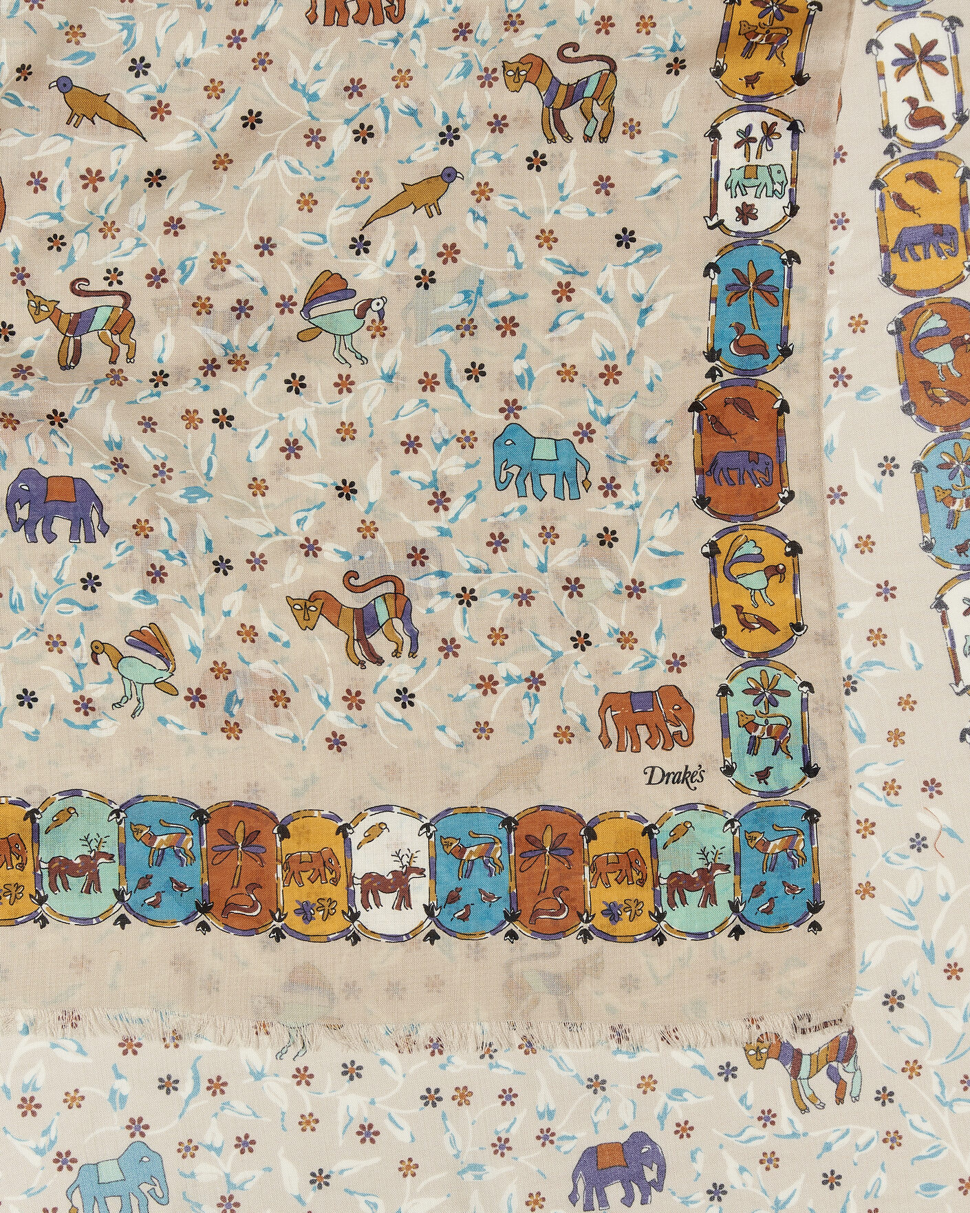 Herren | Drake's Loose Animal Wool/Silk Print Scarf Beige | Drake's | Loose Animal Wool/Silk Print Scarf Beige