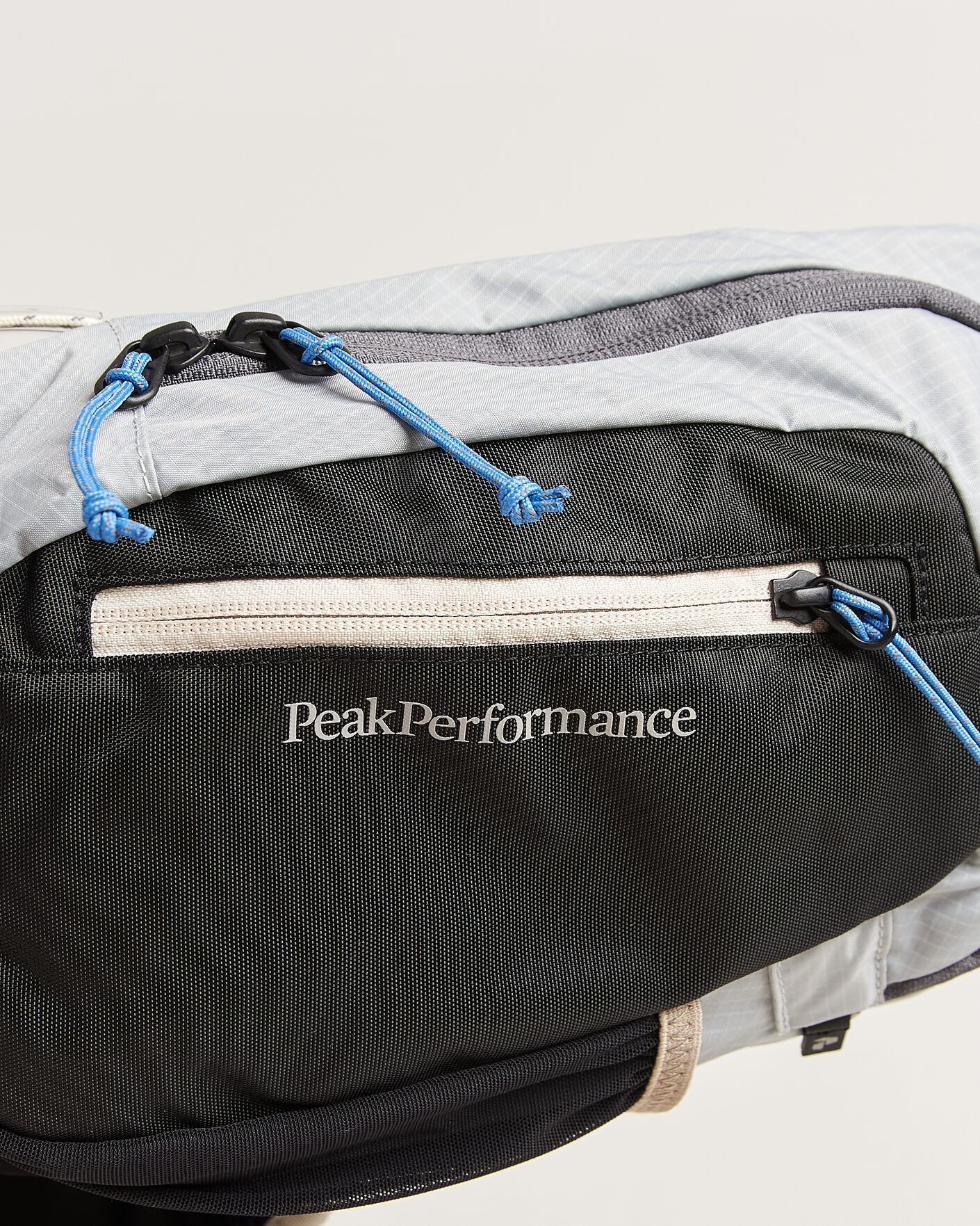 Herren | Taschen | Peak Performance | Outdoor Sling Bag Summit Smoke