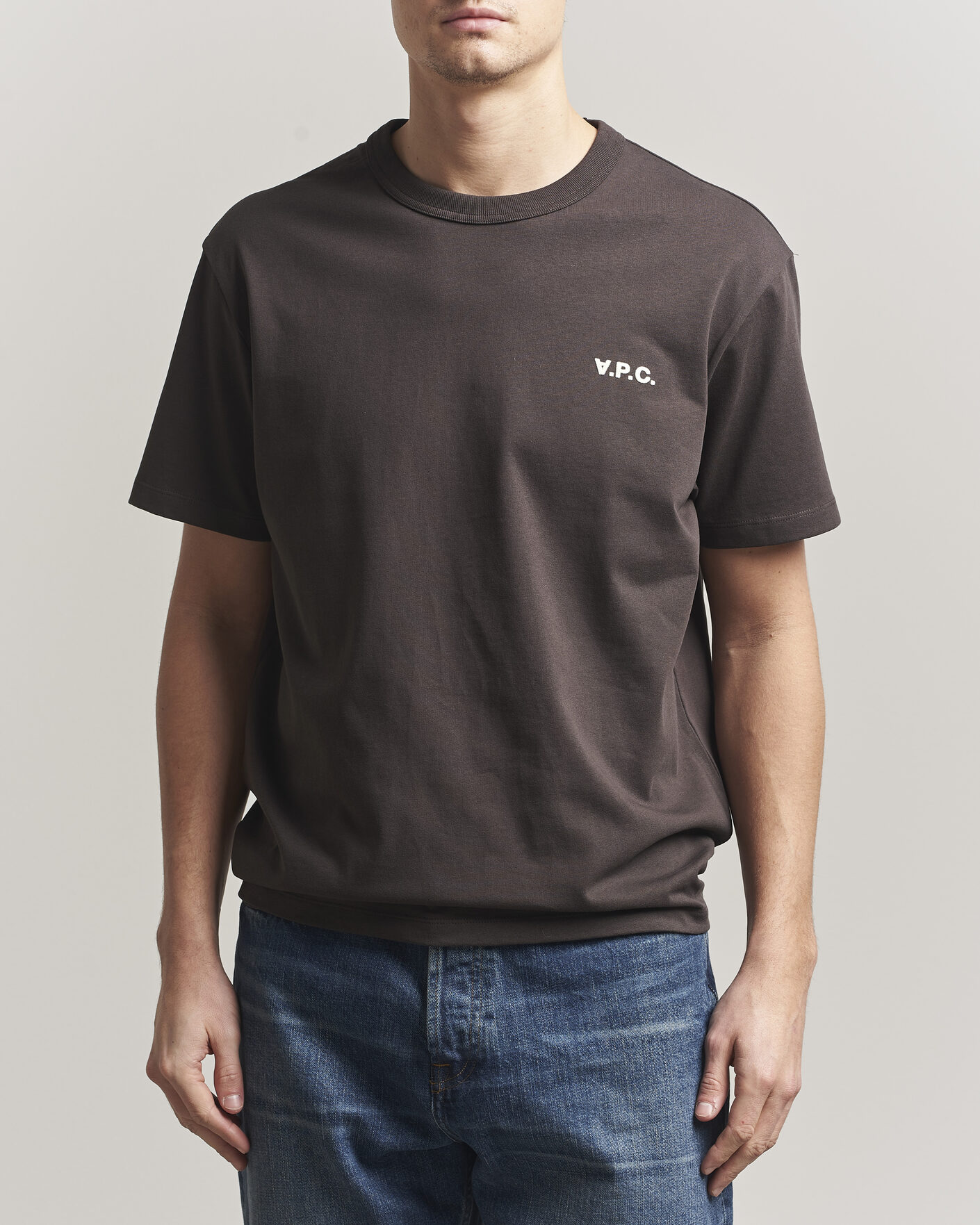Herren | T-Shirts | A.P.C. | Boxy Fit Petit VPC T-Shirt Ecru Brown