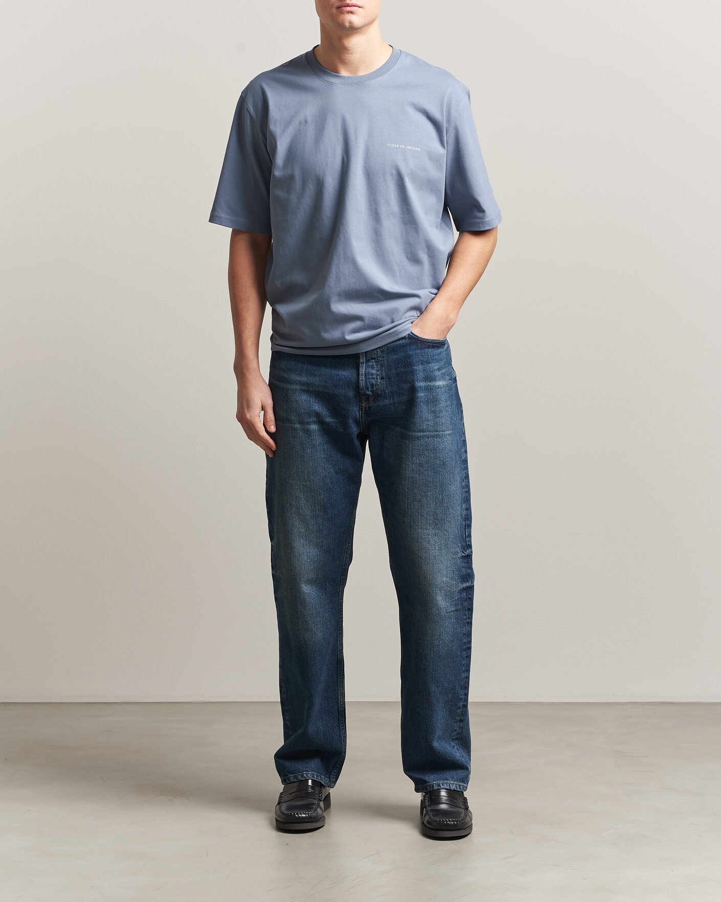 Herren | T-Shirts | Tiger of Sweden | Pro Logo Crew Neck T-Shirt Dull Blue