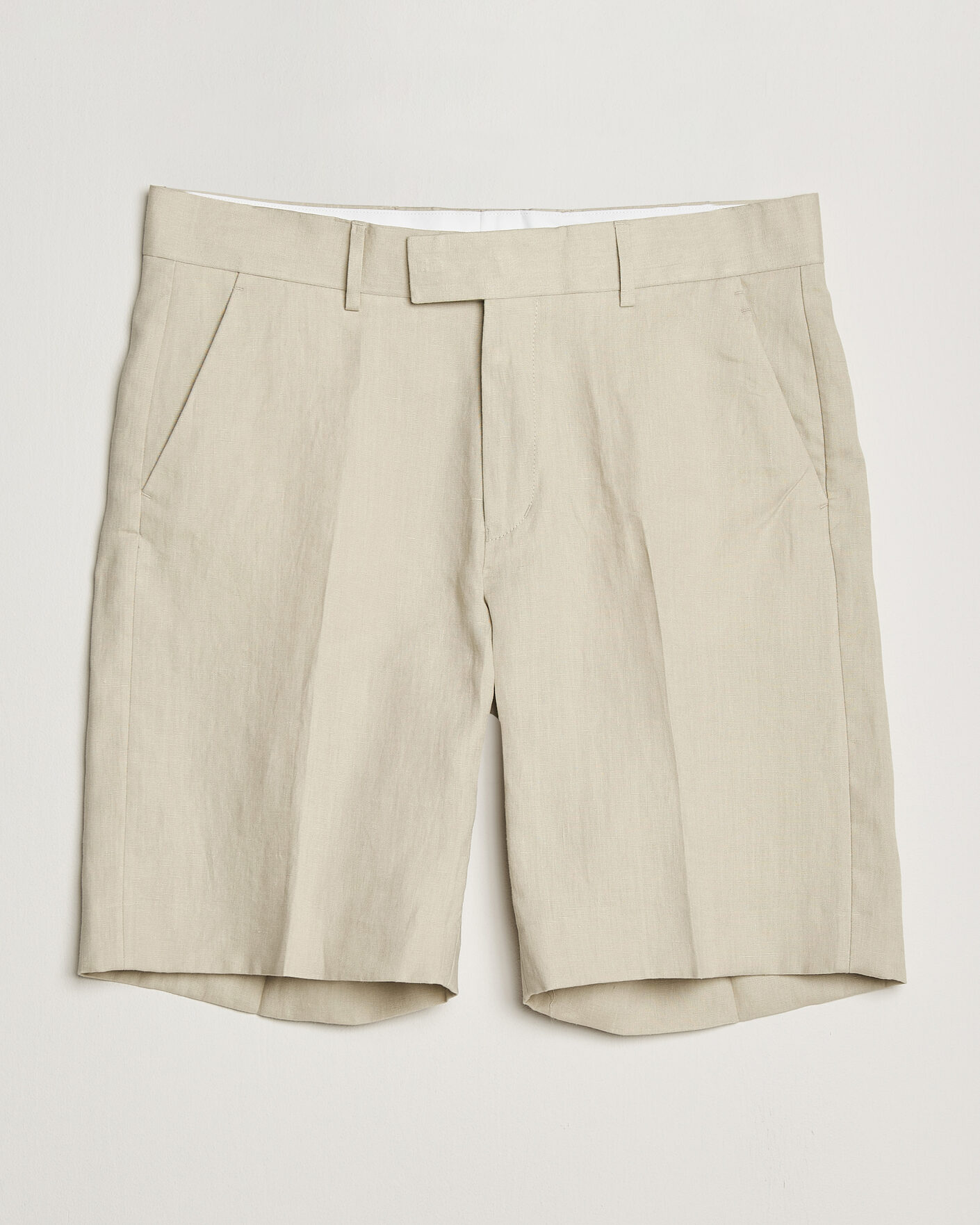 Herren | Shorts | Tiger of Sweden | Troy Pleated Linen Shorts Cream Sand