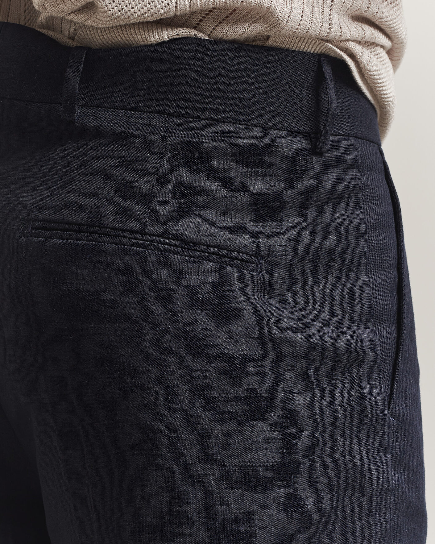 Herren | Shorts | Tiger of Sweden | Troy Pleated Linen Shorts Midnight Blue