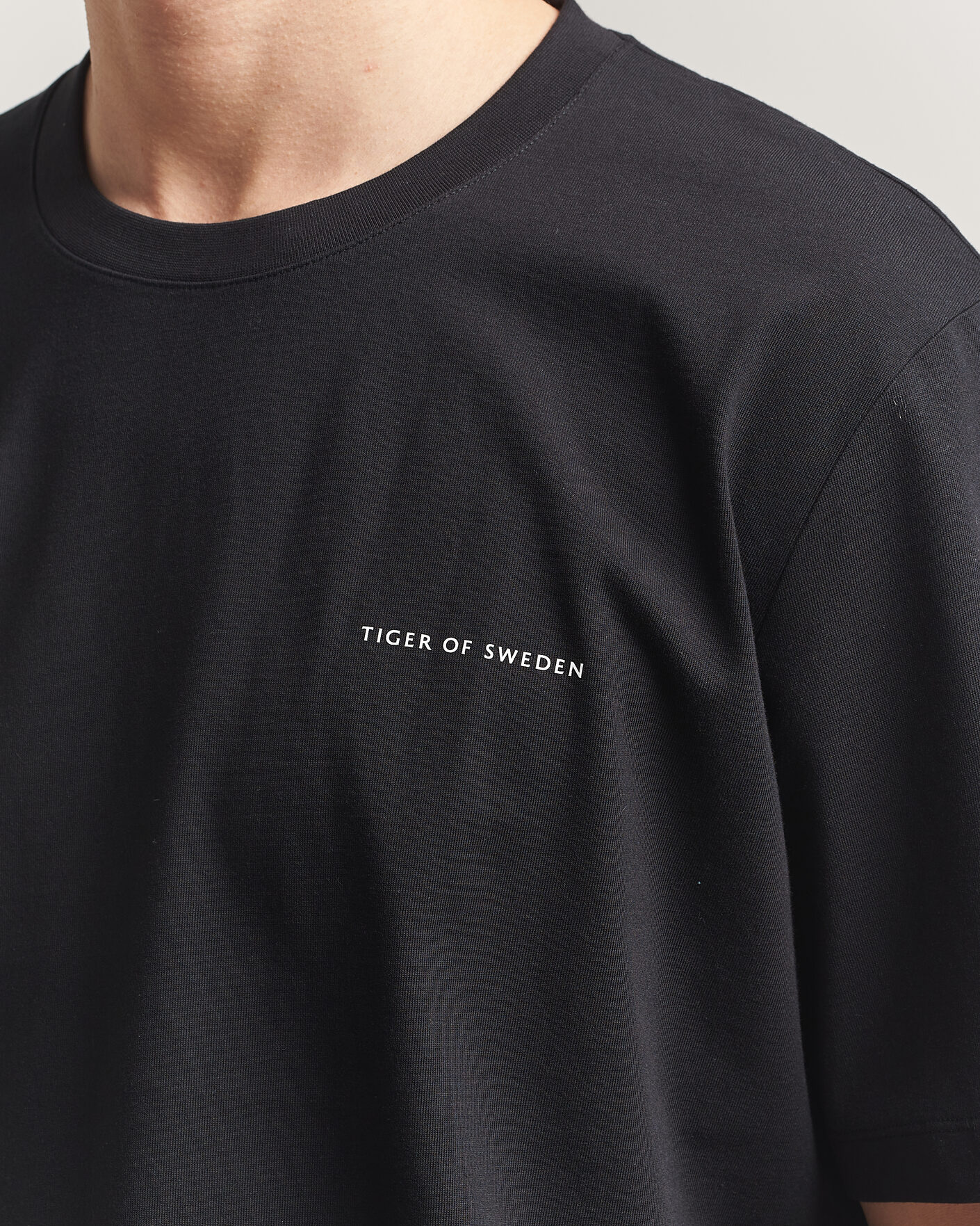 Herren | T-Shirts | Tiger of Sweden | Pro Cotton Logo T-Shirt Black