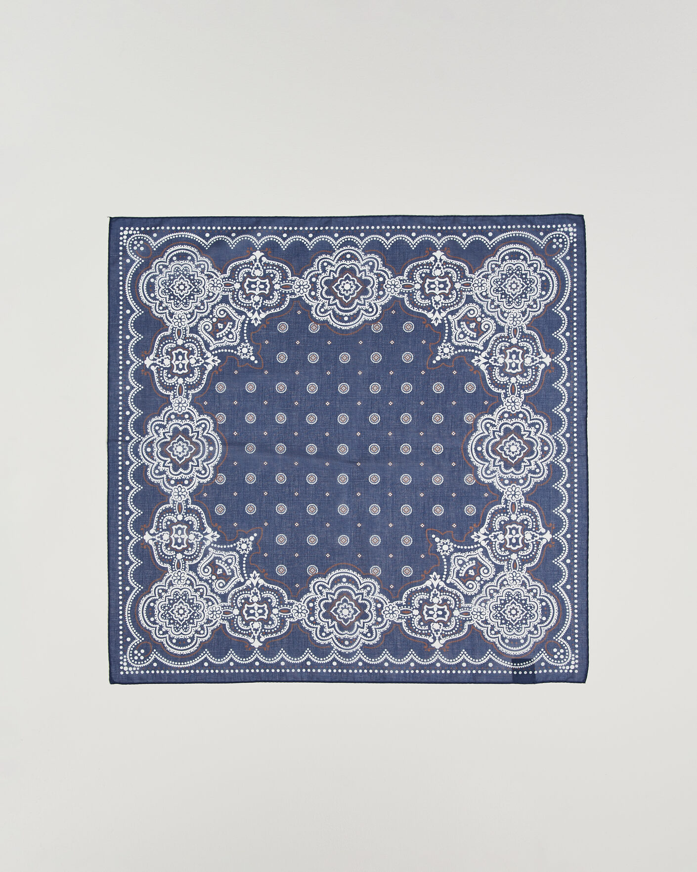 Herren | Tücher | Amanda Christensen | Cotton Voilé Medallion Bandana Navy