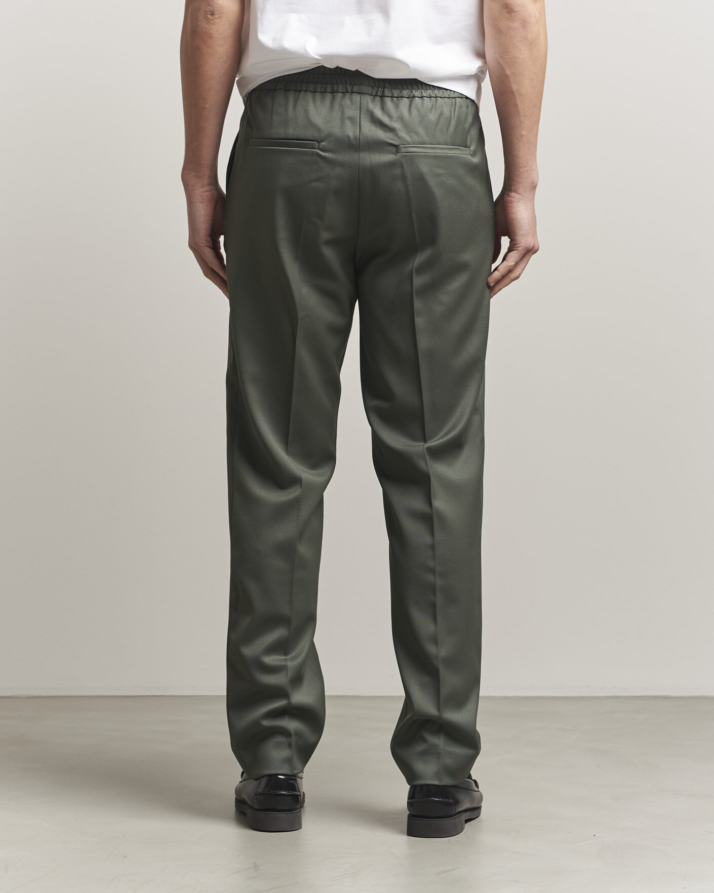 Herren | Hosen | Filippa K | Theo Relaxed Wool Trousers Grey Green