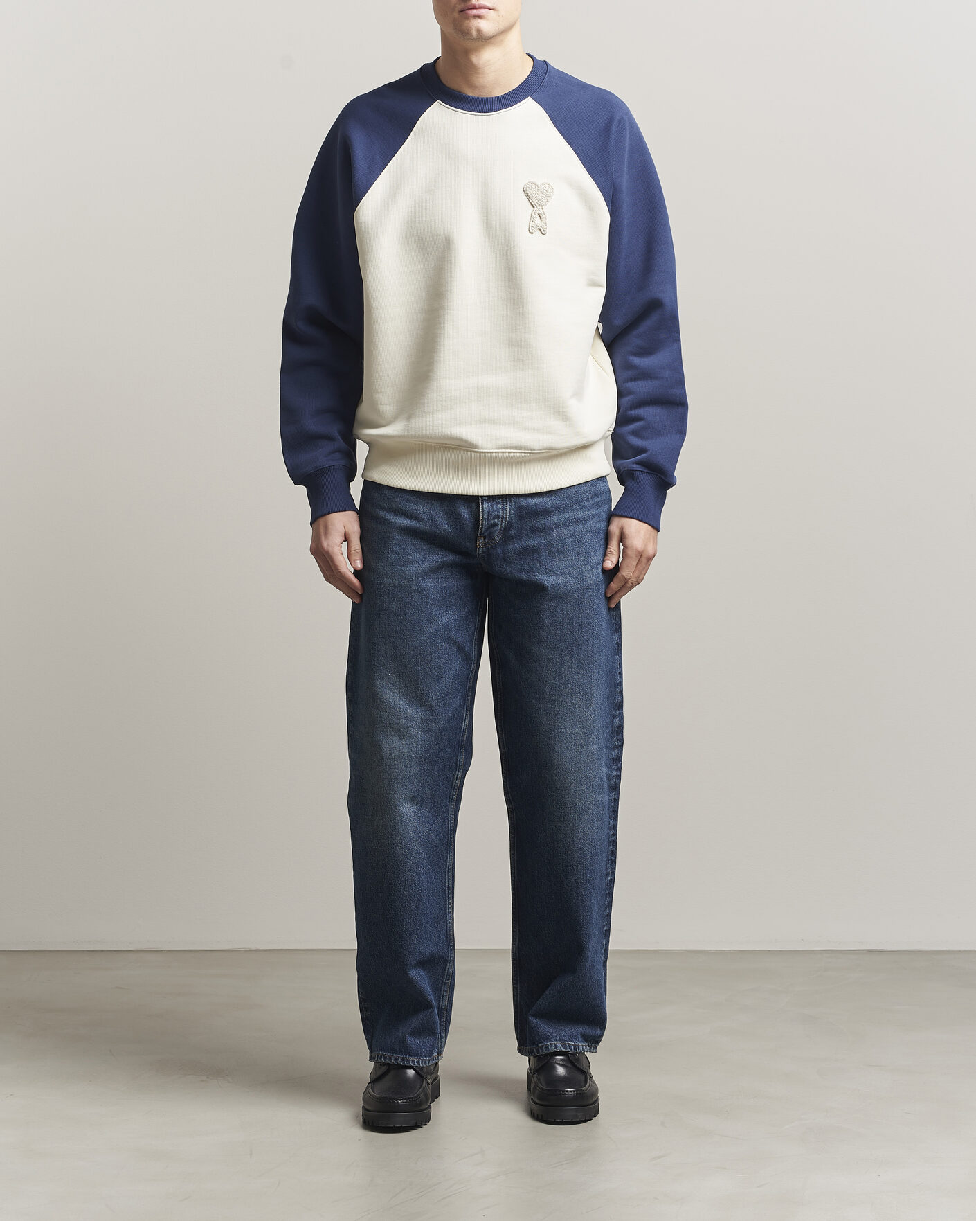 Herren | Pullover | AMI | Knitted Heart Logo Sweatshirt Creme/Navy