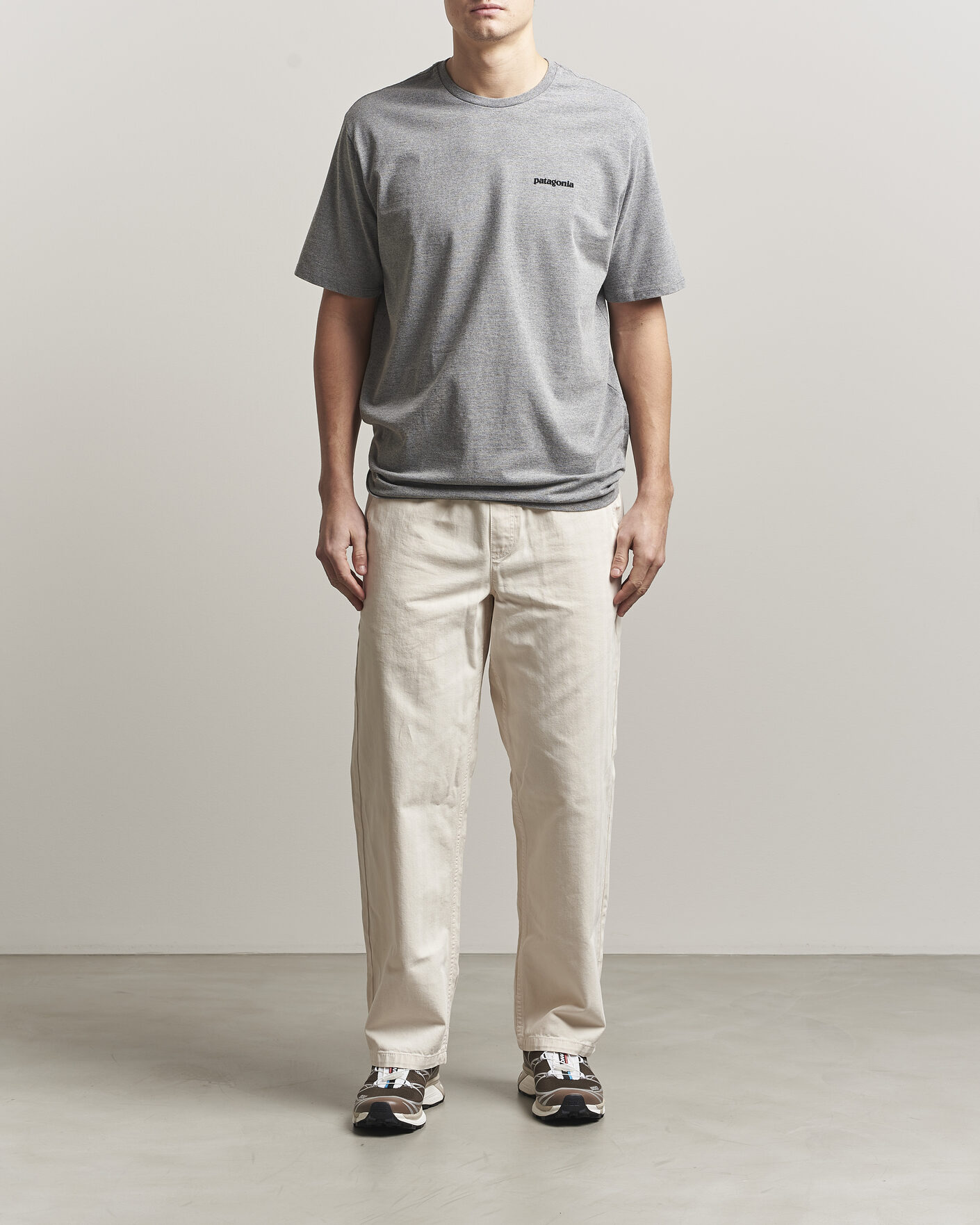 Herren | T-Shirts | Patagonia | P-6 Logo T-Shirt Gravel Heather