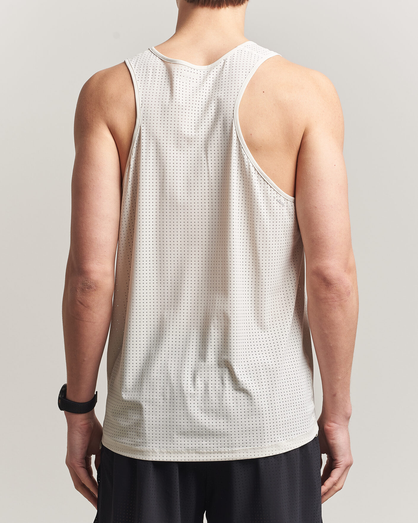 Herren | T-Shirts | Satisfy | Space-O Singlet Chalk