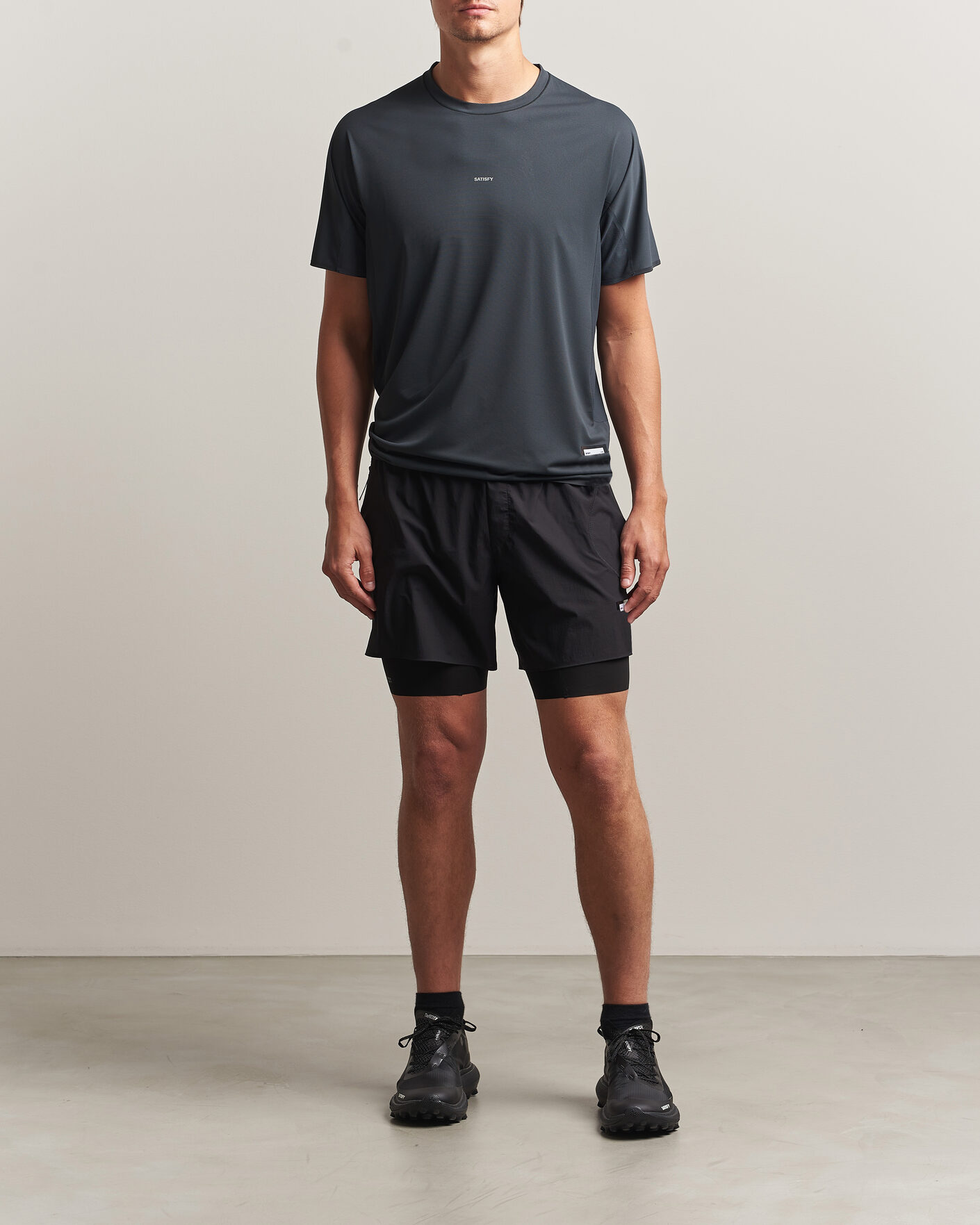 Herren | T-Shirts | Satisfy | AuraLite UV T-Shirt Black