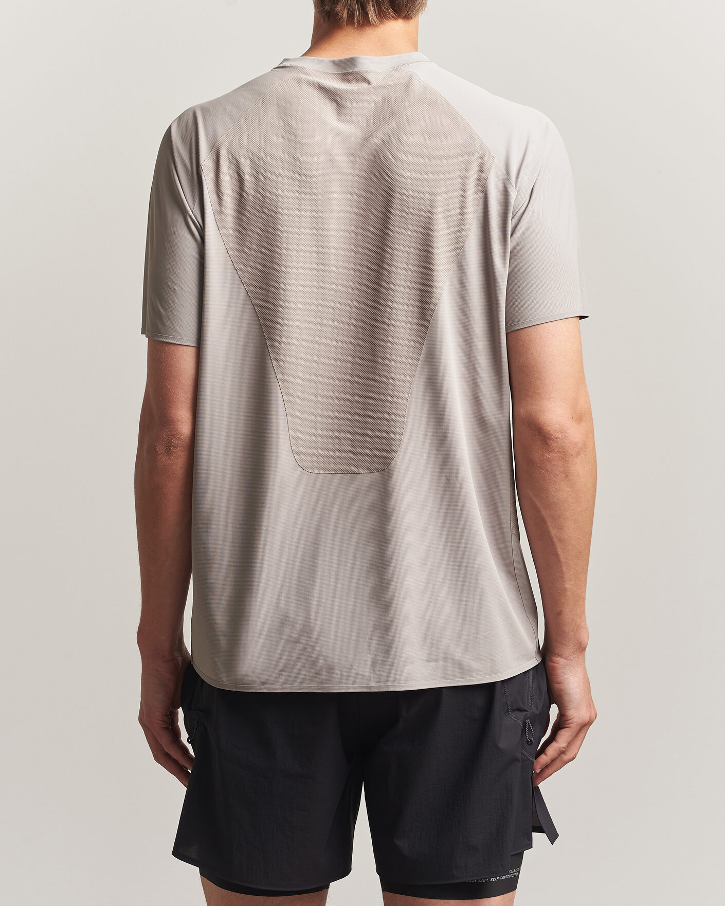 Herren | T-Shirts | Satisfy | AuraLite UV T-Shirt Moon Rock