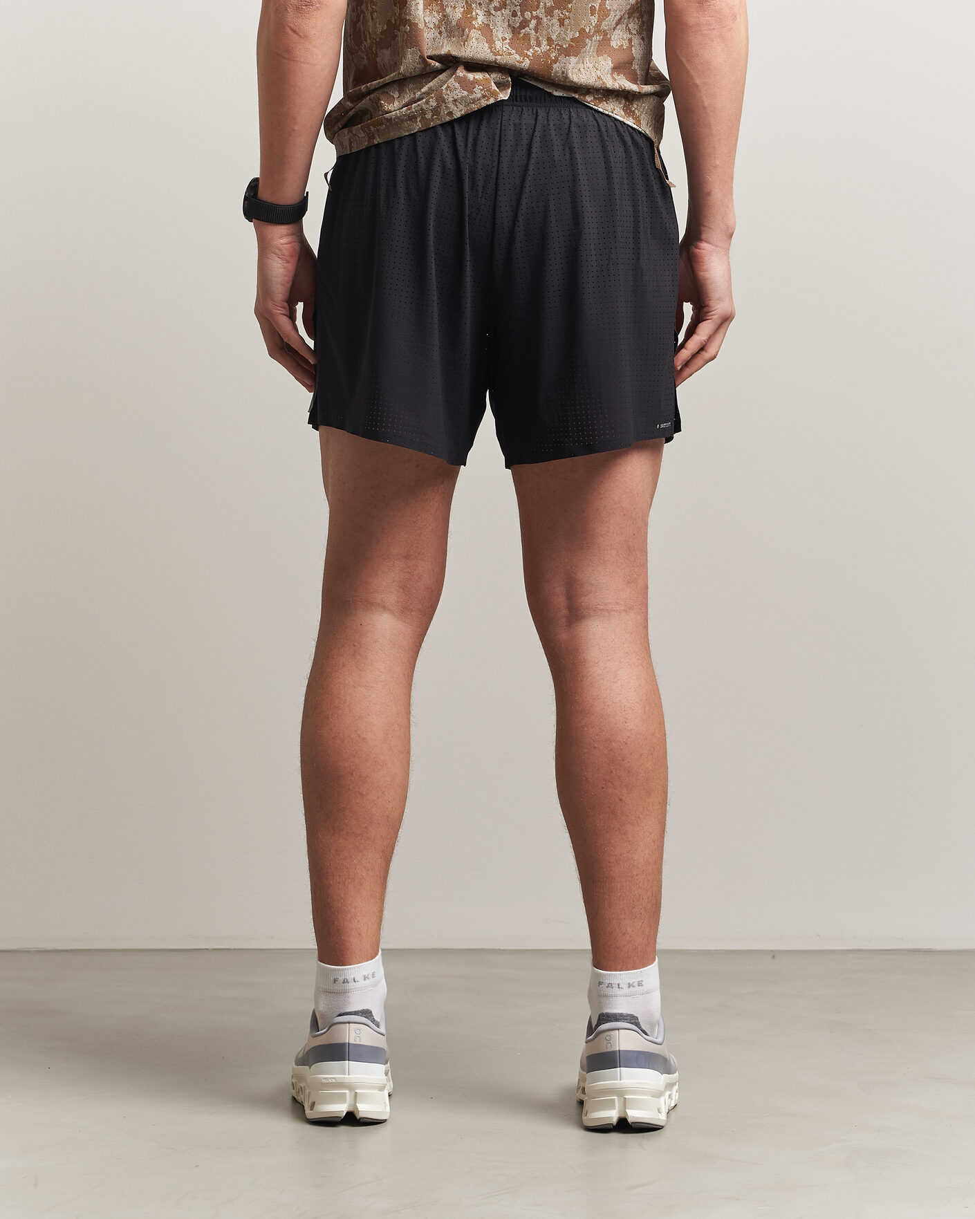 Herren | Shorts | Satisfy | Space-O 5 Inch Shorts Black