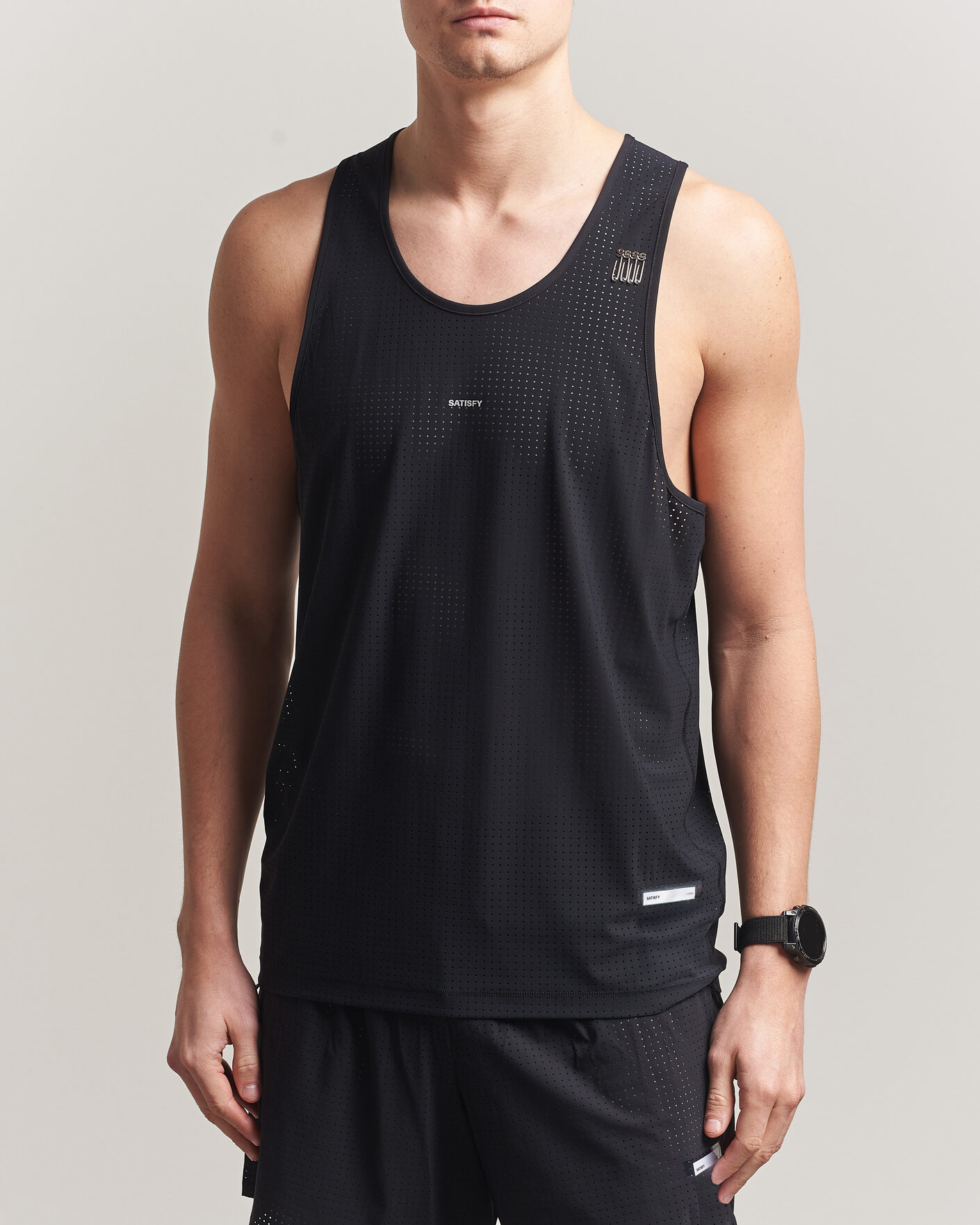 Herren | T-Shirts | Satisfy | Space-O Singlet Black