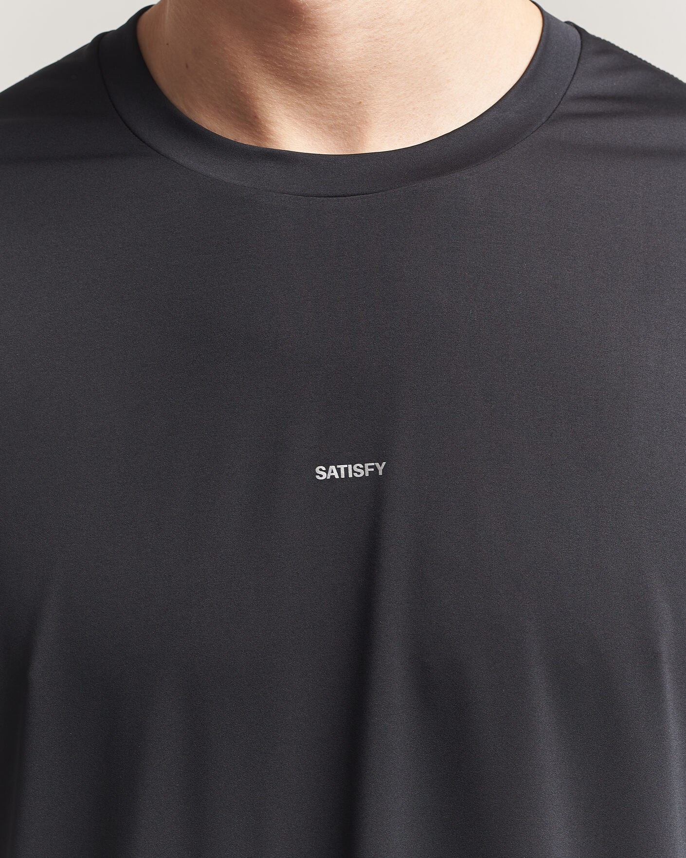 Herren | T-Shirts | Satisfy | AuraLite T-Shirt Black