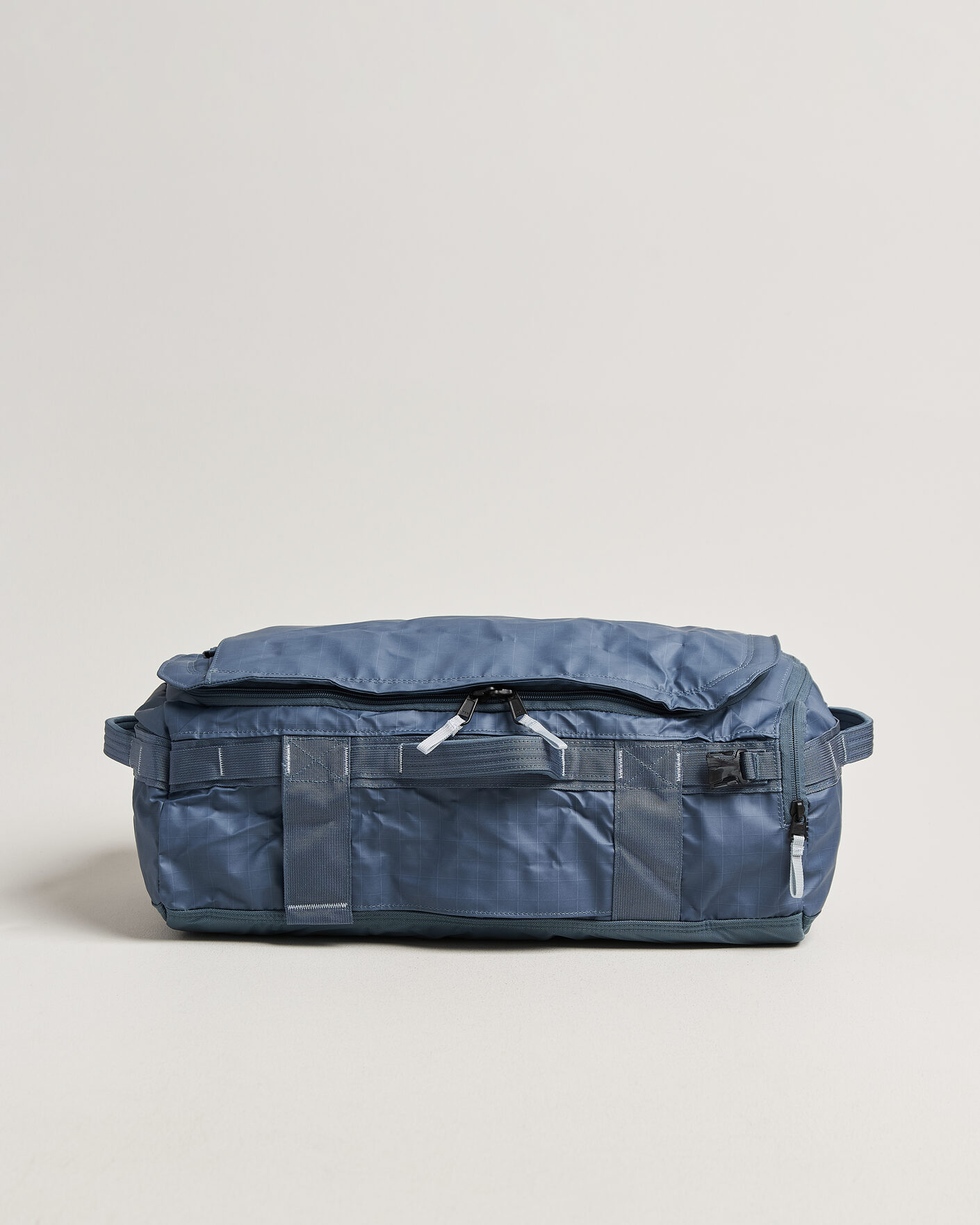 Herren | Taschen | The North Face | Base Camp Voyager Duffel 32 Granite Grey