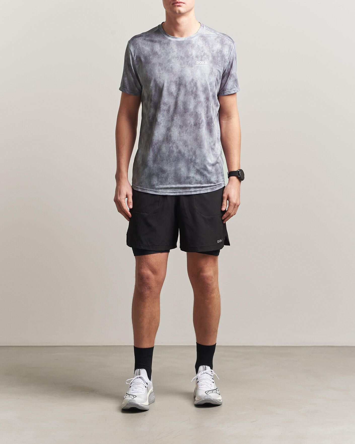 Herren | T-Shirts | DOXA | Rerun Short Sleeve T-Shirt Stone