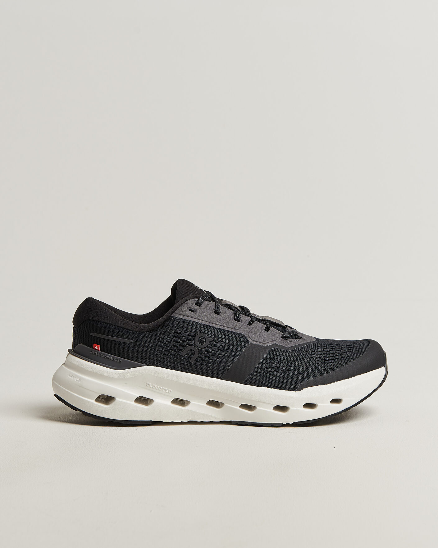 Herren | Runningsneakers | On | Cloudrunner 3 Black/Ivory