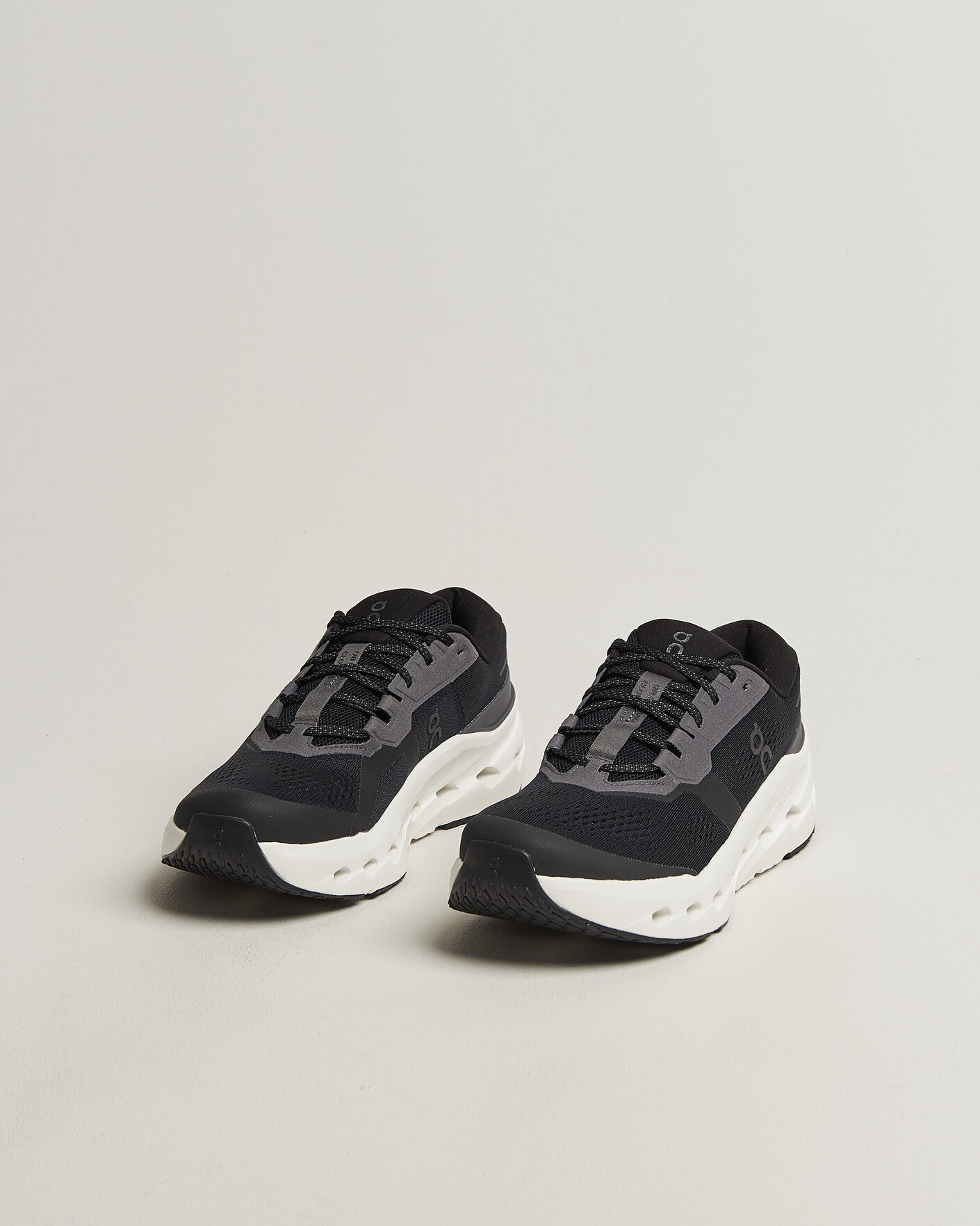 Herren | Runningsneakers | On | Cloudrunner 3 Black/Ivory