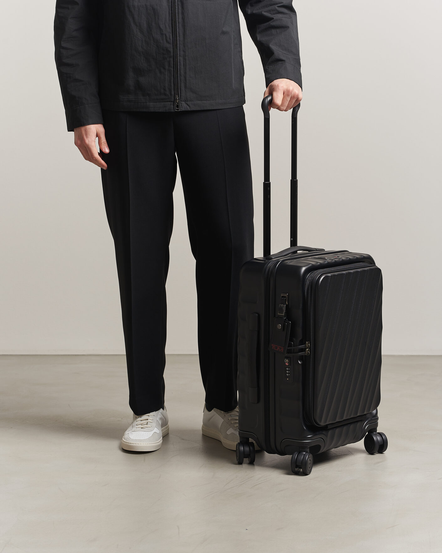 Herren | Taschen | TUMI | 19 Degree Carry-on Front Access Trolley Black