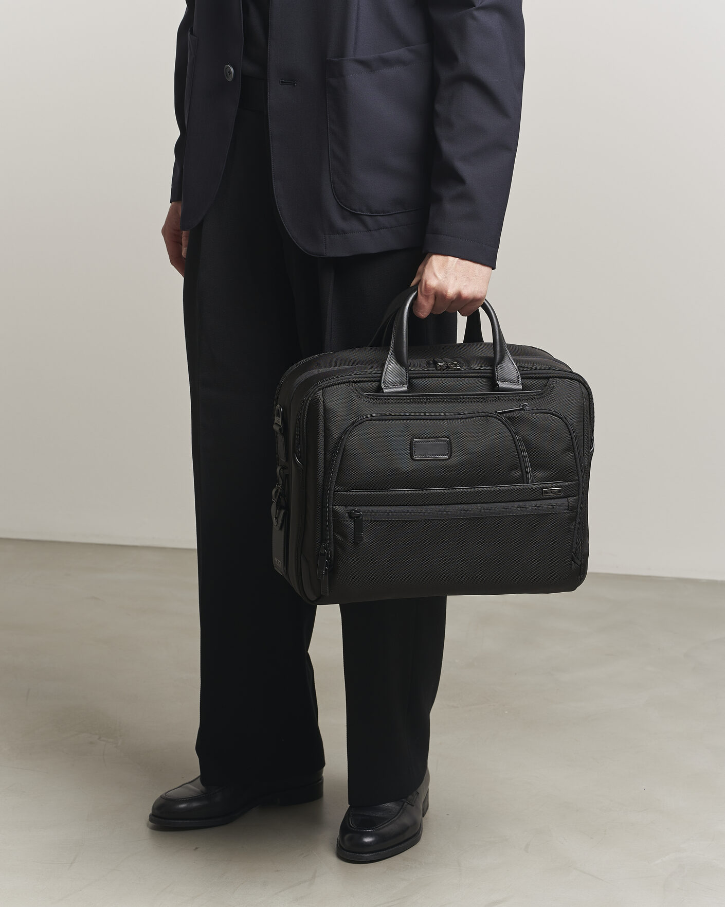 Herren | Taschen | TUMI | Alpha 4 Expandable Medium Briefcase Black