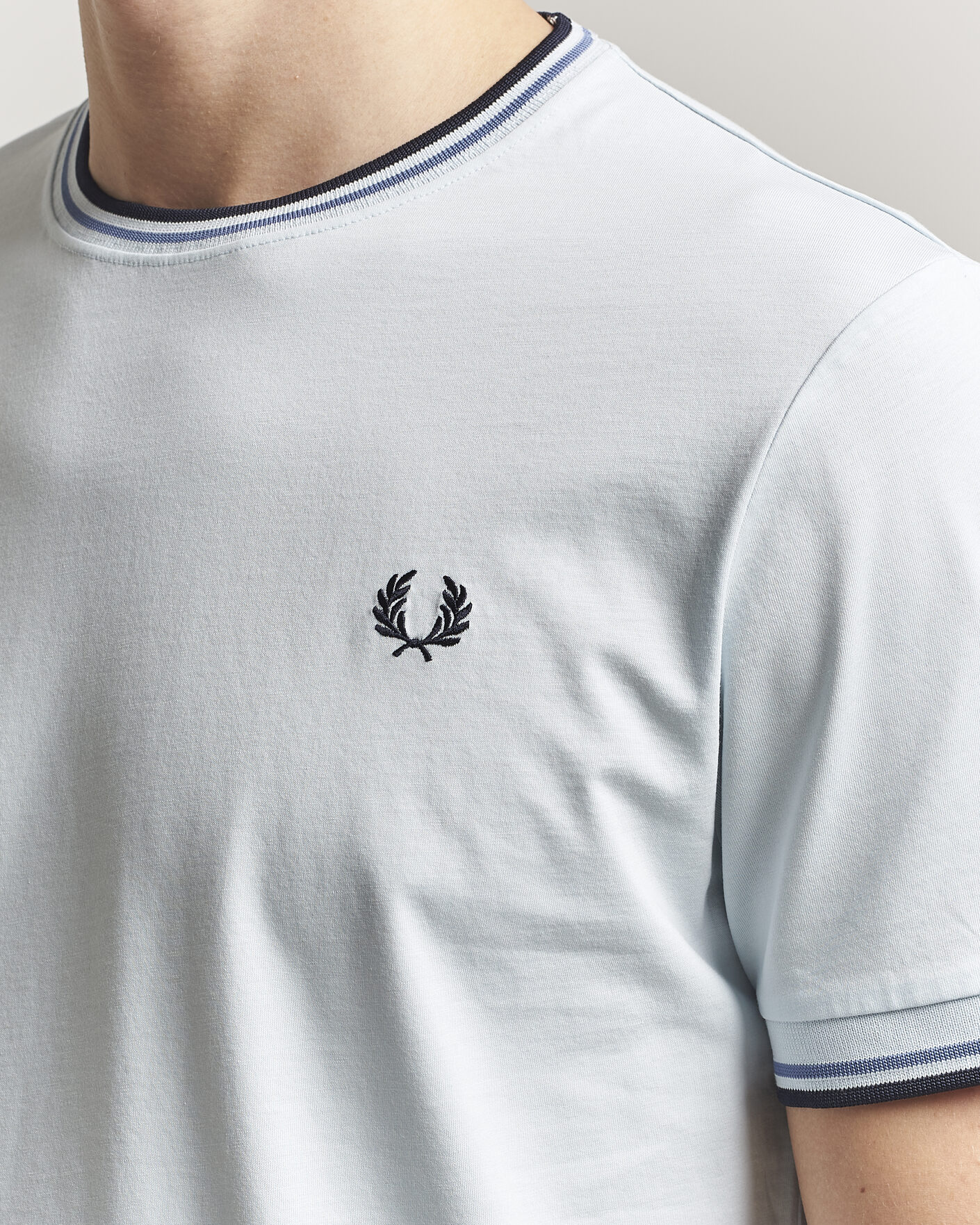 Herren | T-Shirts | Fred Perry | Twin Tipped T-Shirt Light Ice