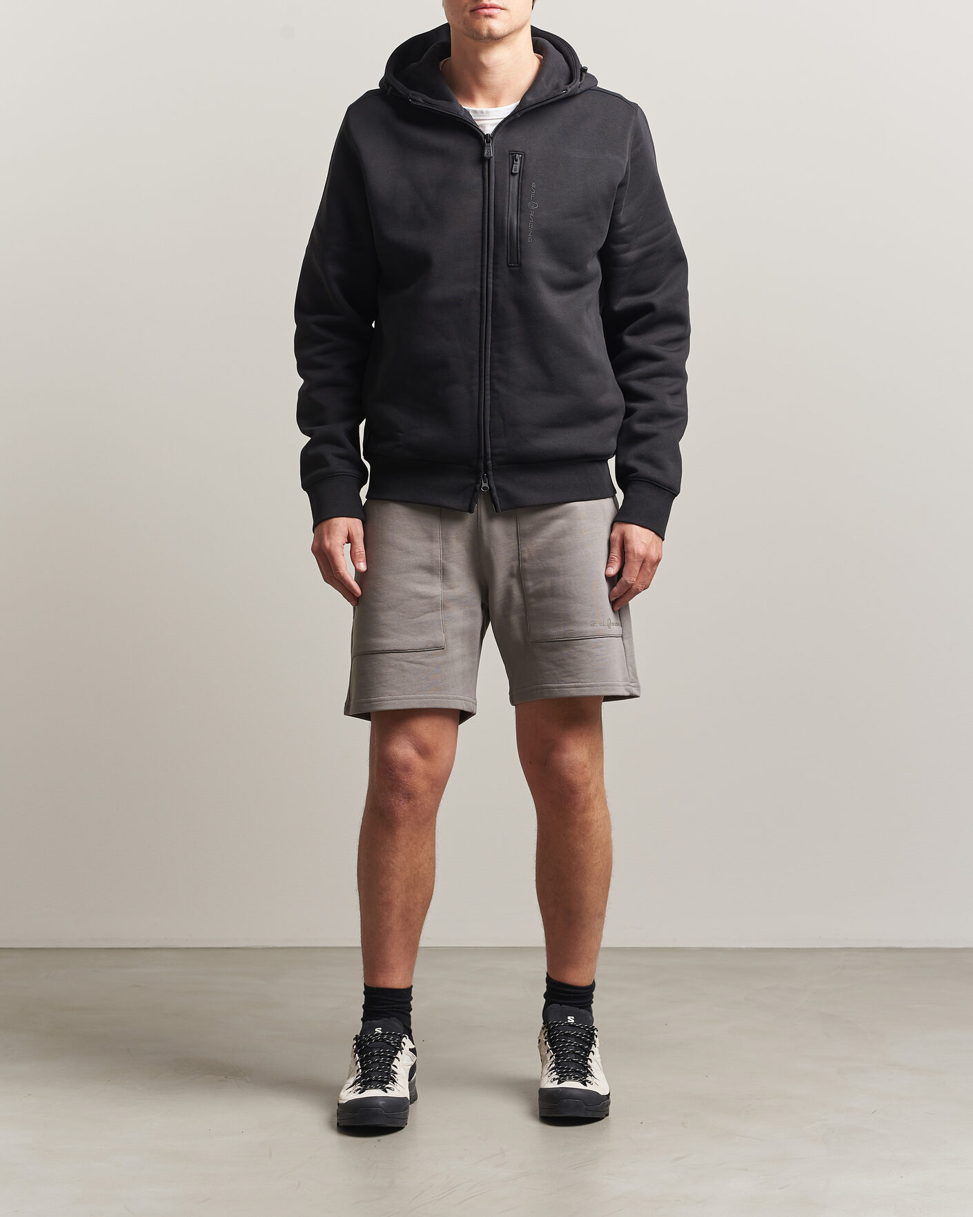 Herren | Shorts | Sail Racing | Bowman Monochrome Sweatshorts Oyster