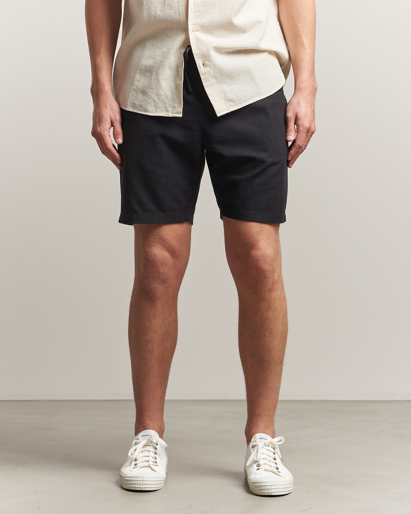 Herren | Shorts | KnowledgeCotton Apparel | Loose Linen/Viscose Shorts Black