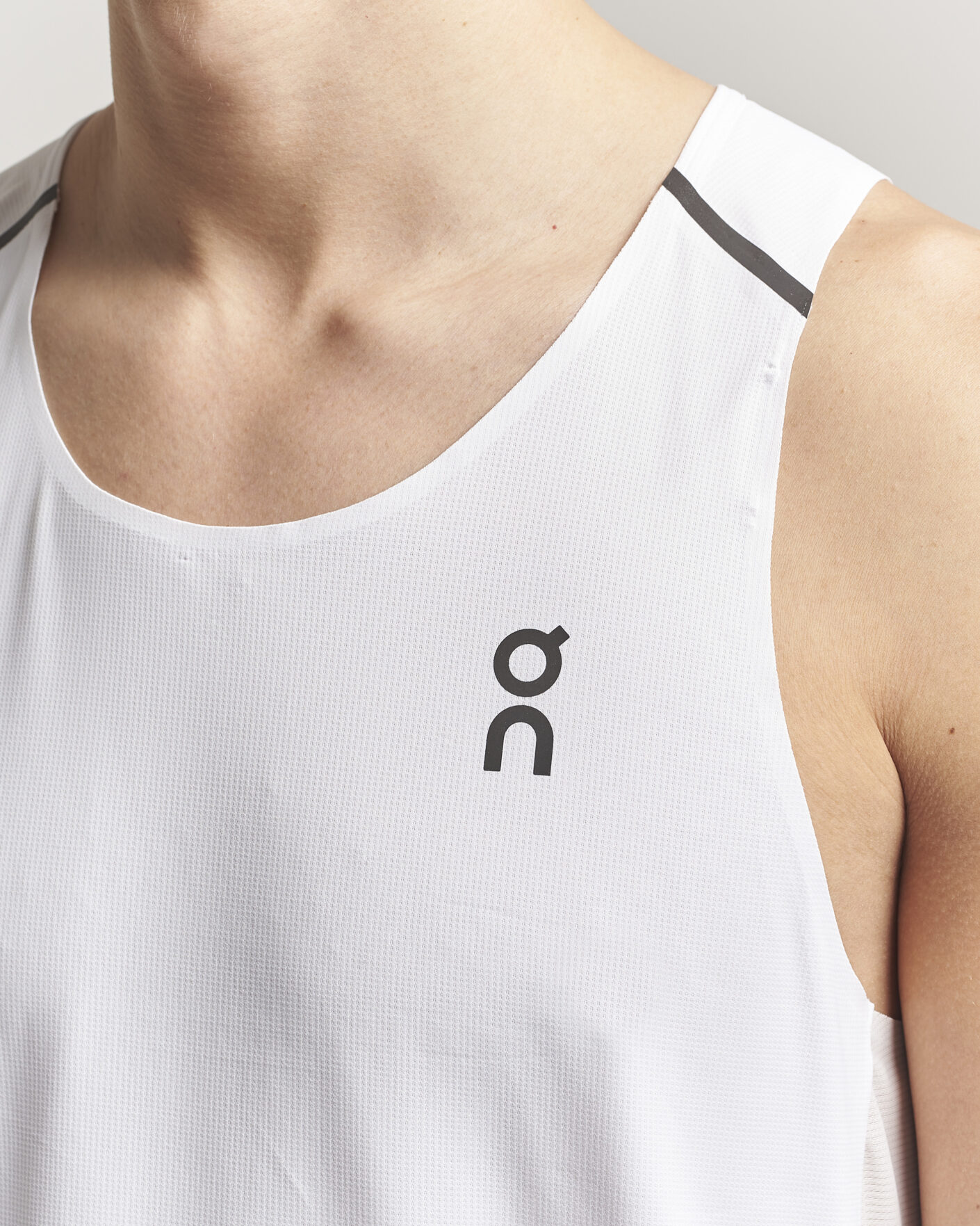 Herren | T-Shirts | On | Performance Tank  White/Silver