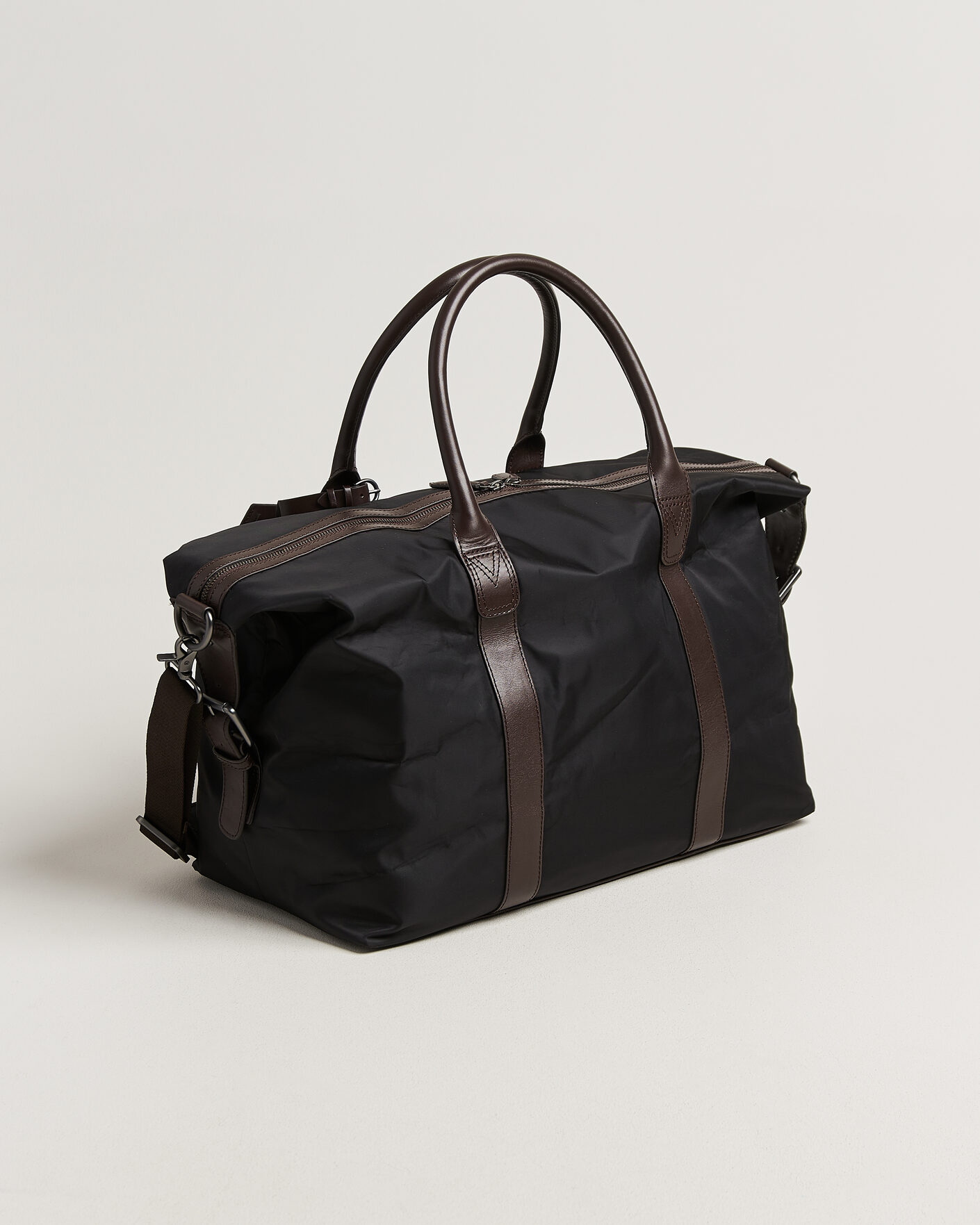 Herren | Taschen | Loake Shoemakers | Gower Nylon/Leather Holdall Black