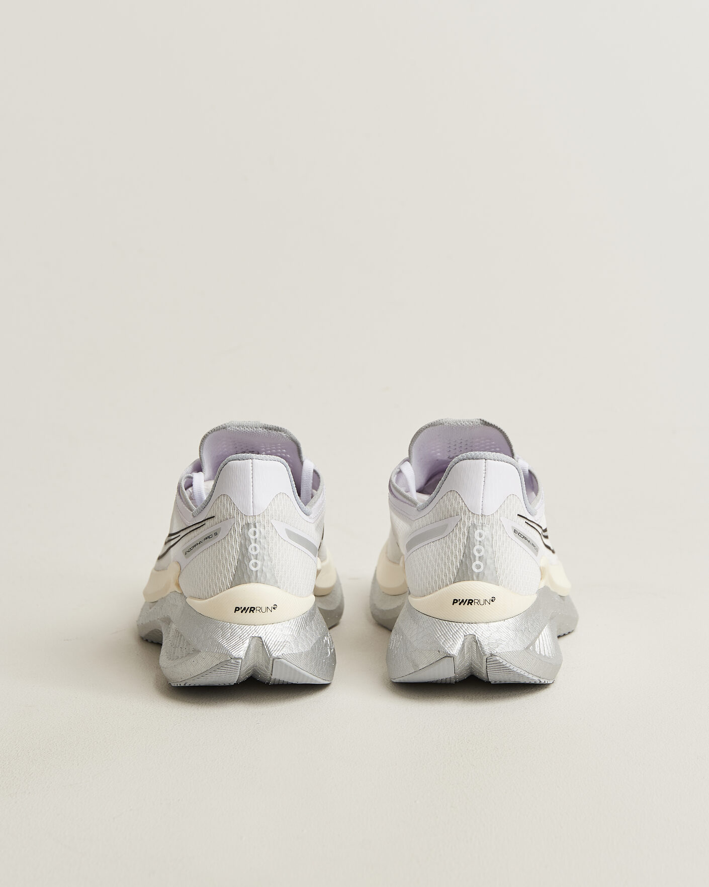 Herren | Runningsneakers | Saucony | Endorphin Pro 5 White/Black