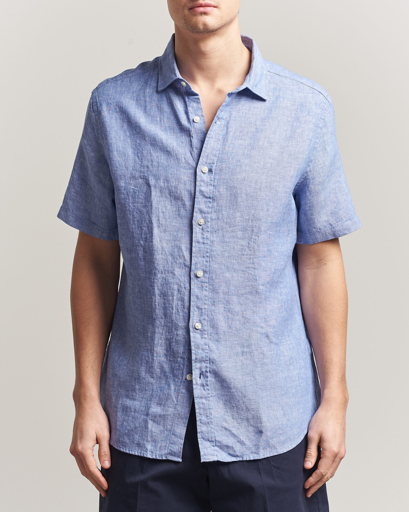 Herren | Hemden | Charles Tyrwhitt | Pure Linen Short Sleeve Slim Fit Shirt Cornflower Blue