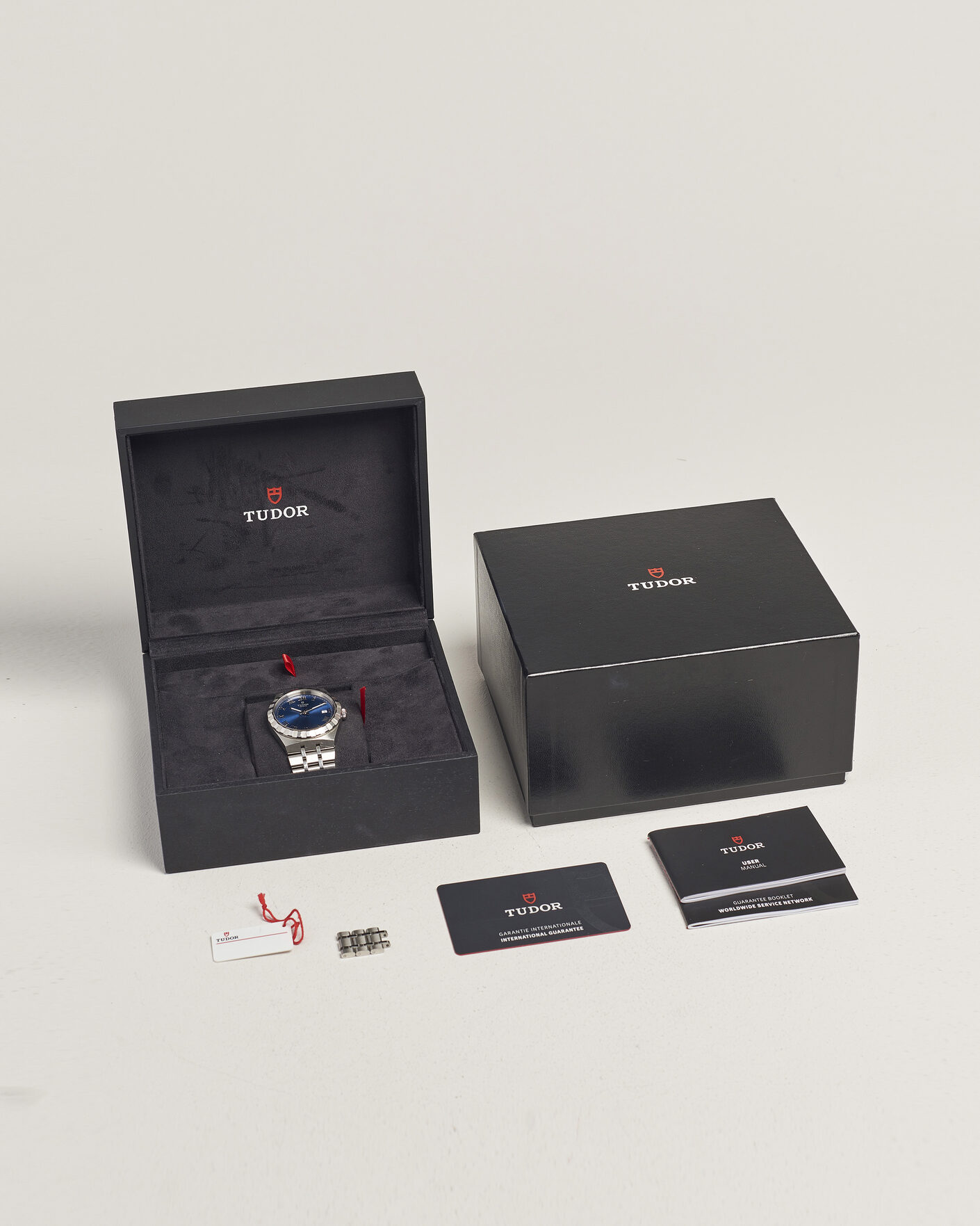 Herren | Pre-Owned & Vintage Watches | Tudor Pre-Owned | Royal 38