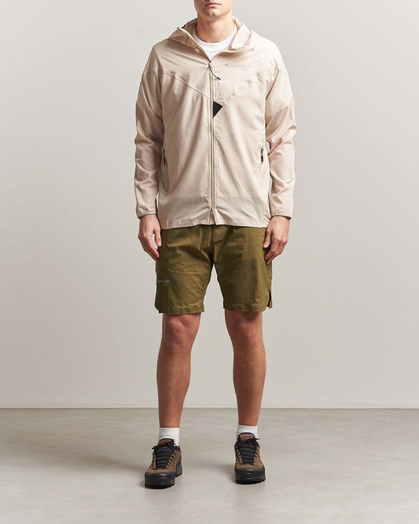 Herren | Shorts | Klättermusen | Nal Windbreaker Shorts Olive