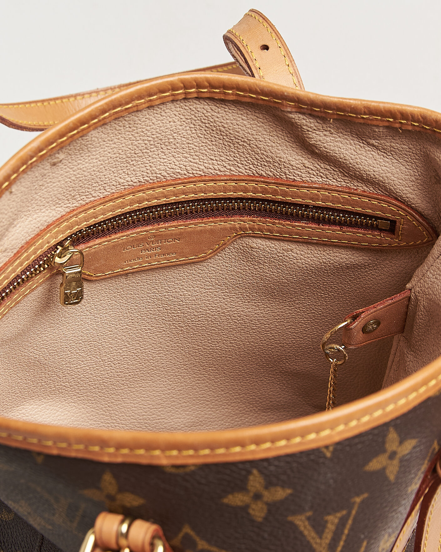 Herren | Pre-Owned & Vintage Bags | Louis Vuitton Pre-Owned | Bucket PM Bag Monogram