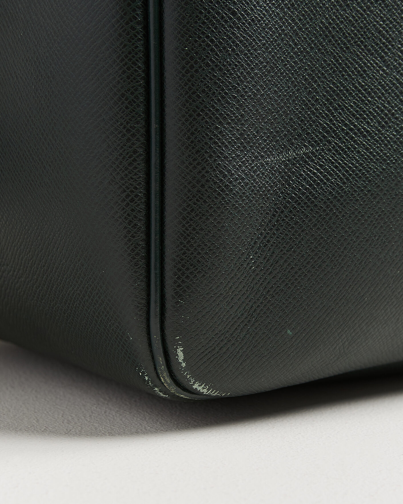 Herren | Pre-Owned & Vintage Bags | Louis Vuitton Pre-Owned | Taiga Kendall GM Bag Green