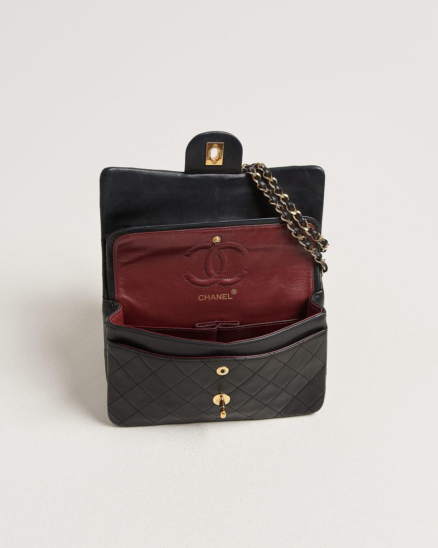 Herren | Pre-Owned & Vintage Bags | Chanel Pre-Owned | Classic Small Double Flap Bag Black