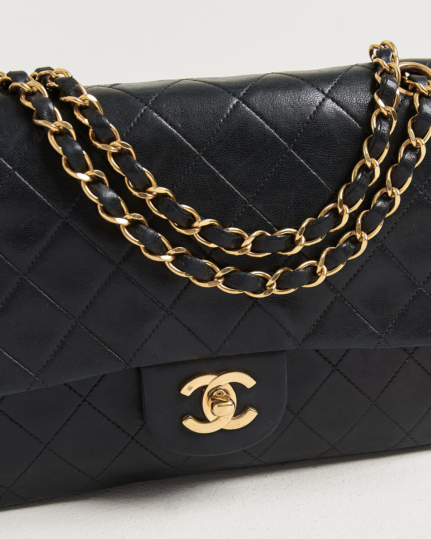Herren | Chanel Pre-Owned Classic Medium Double Flap Bag Black | Chanel Pre-Owned | Classic Medium Double Flap Bag Black
