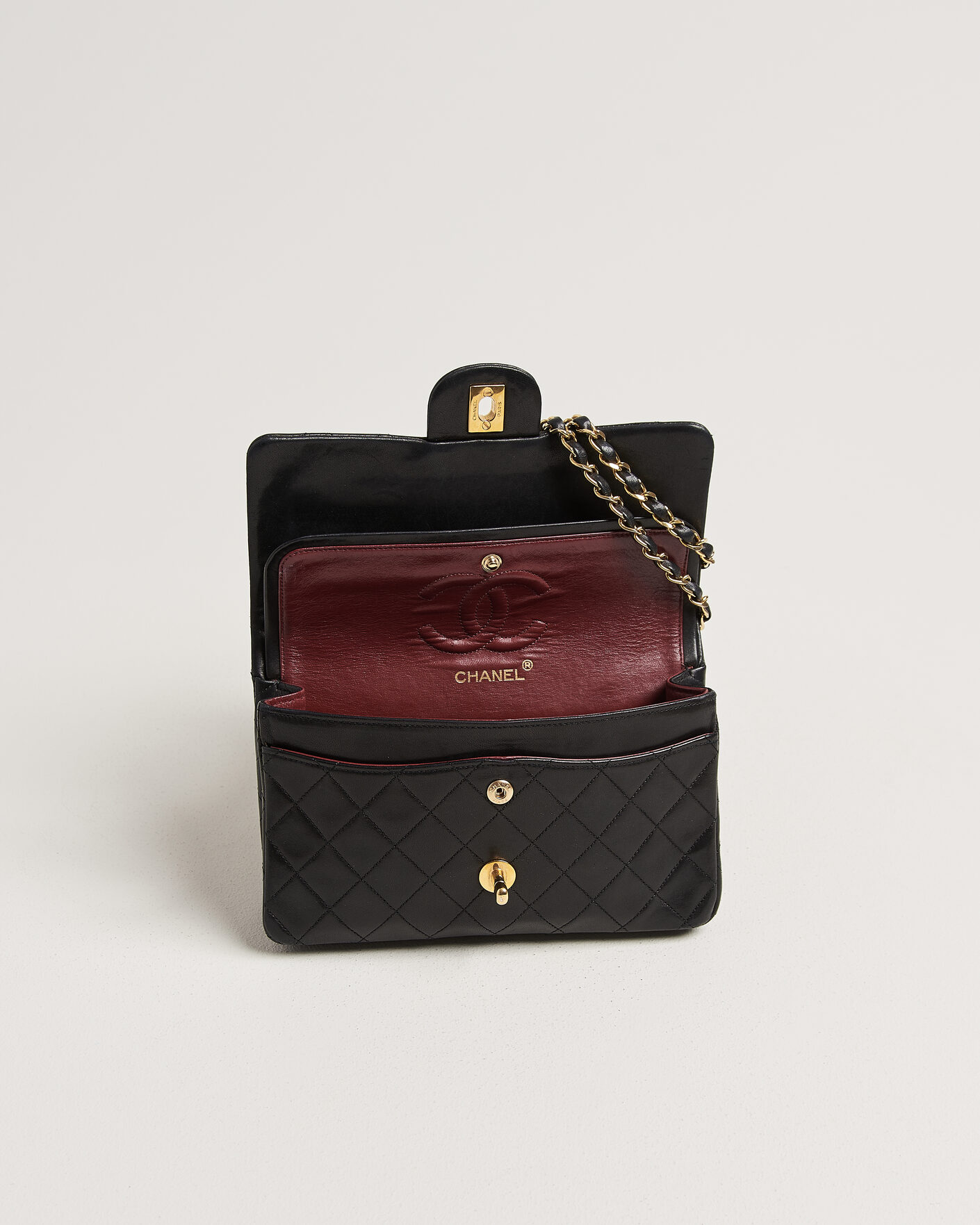 Herren | Chanel Pre-Owned Classic Small Double Flap Bag Black | Chanel Pre-Owned | Classic Small Double Flap Bag Black