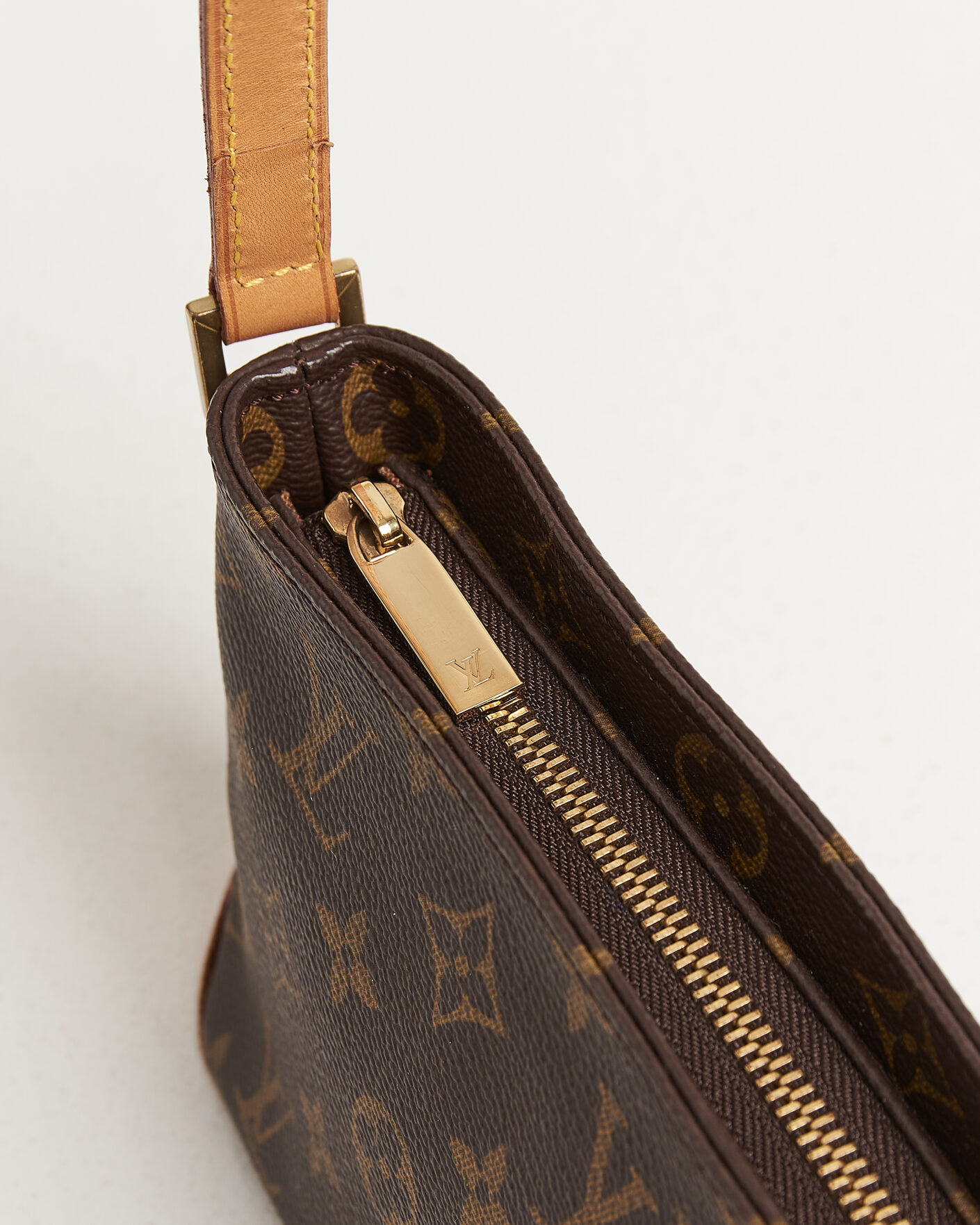 Herren | Pre-Owned & Vintage Bags | Louis Vuitton Pre-Owned | Trotteur Crossbody Bag Monogram