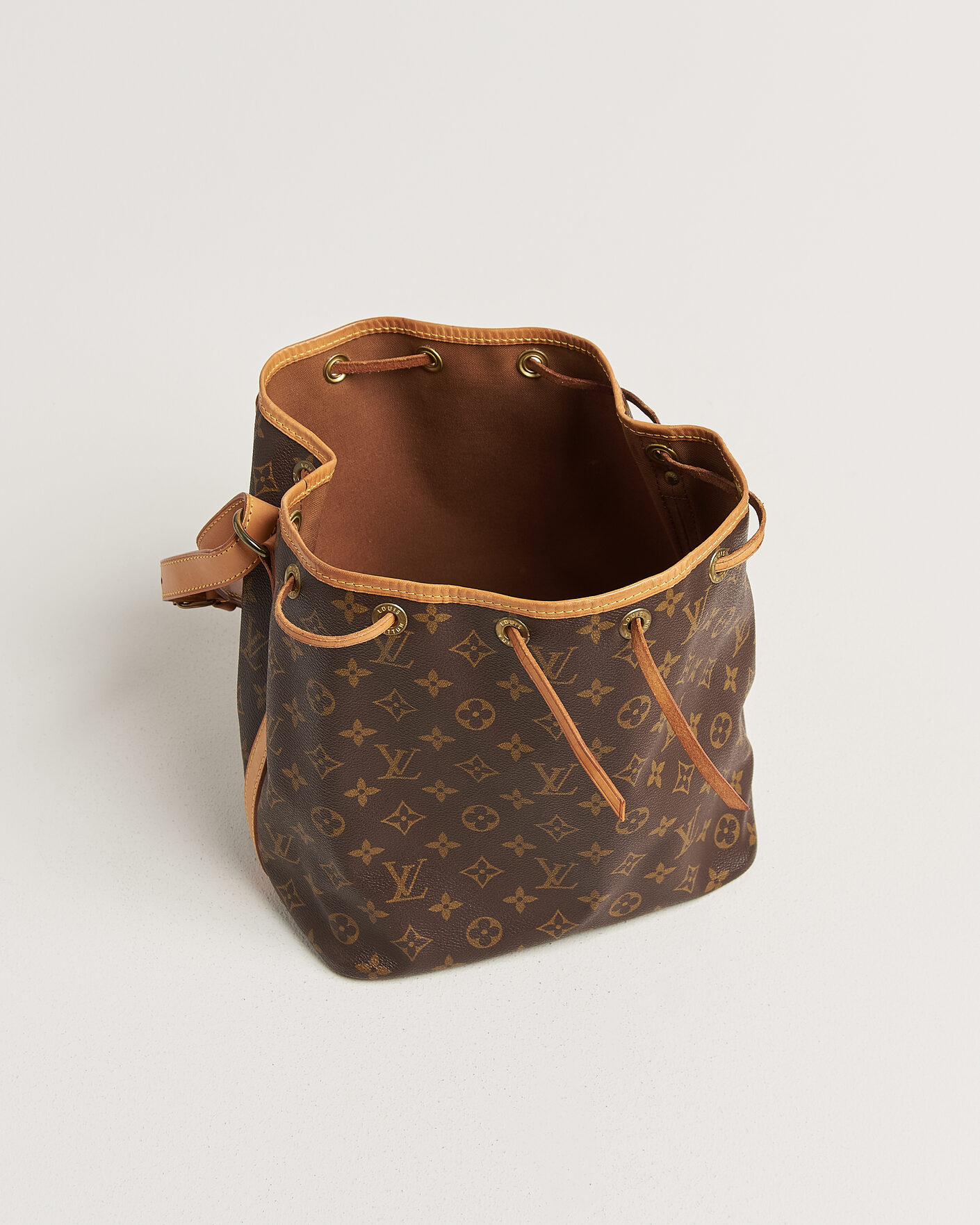 Herren | Pre-Owned & Vintage Bags | Louis Vuitton Pre-Owned | Petit Noé Monogram