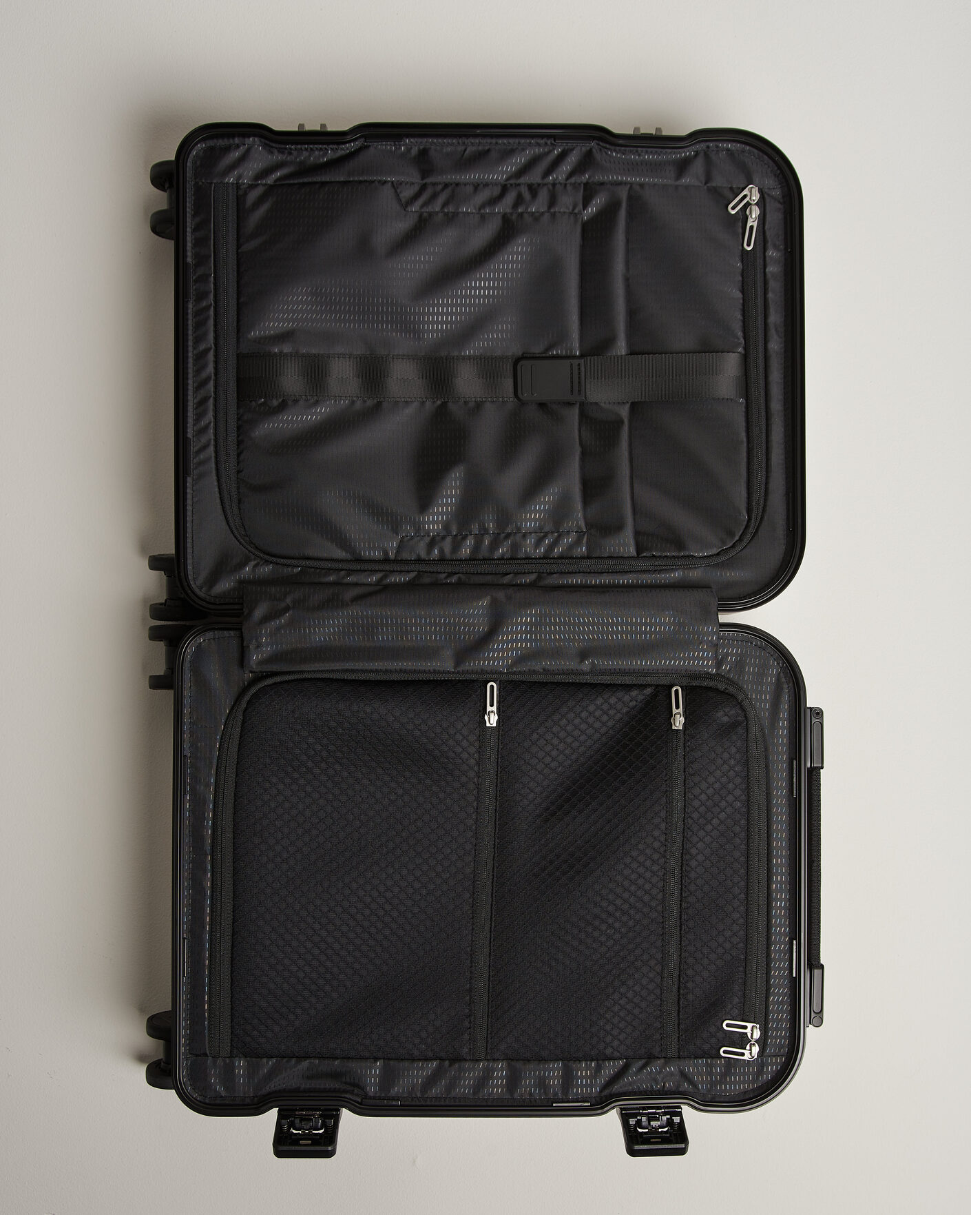 Herren | Taschen | DB | Ramverk Alu Pro Carry On Silver/Onyx