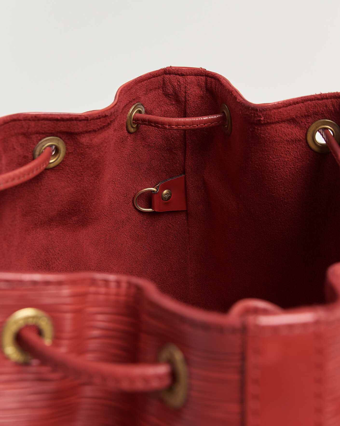 Herren | Pre-Owned & Vintage Bags | Louis Vuitton Pre-Owned | Petit Noé Epi Leather Red