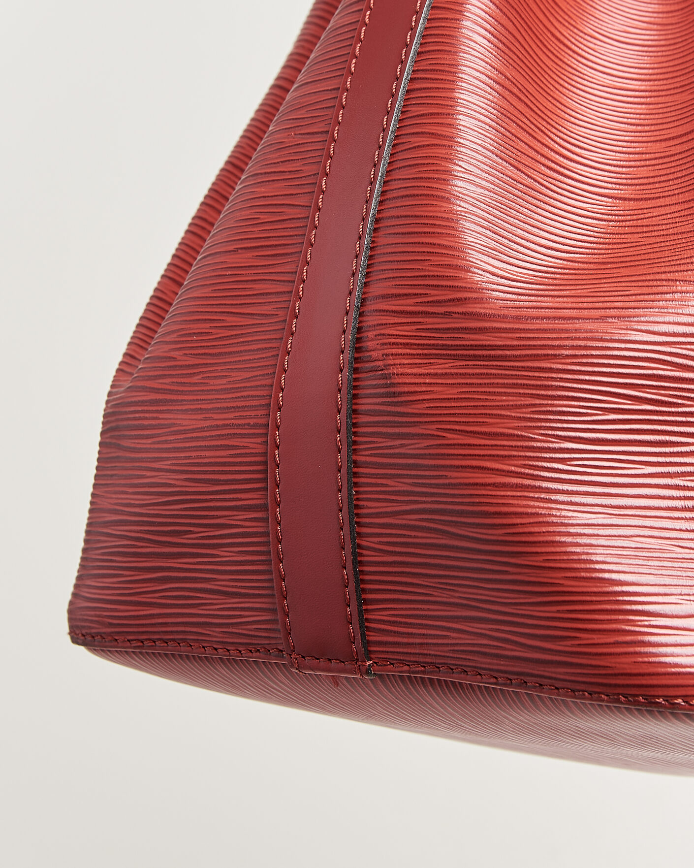 Herren | Pre-Owned & Vintage Bags | Louis Vuitton Pre-Owned | Petit Noé Epi Leather Red
