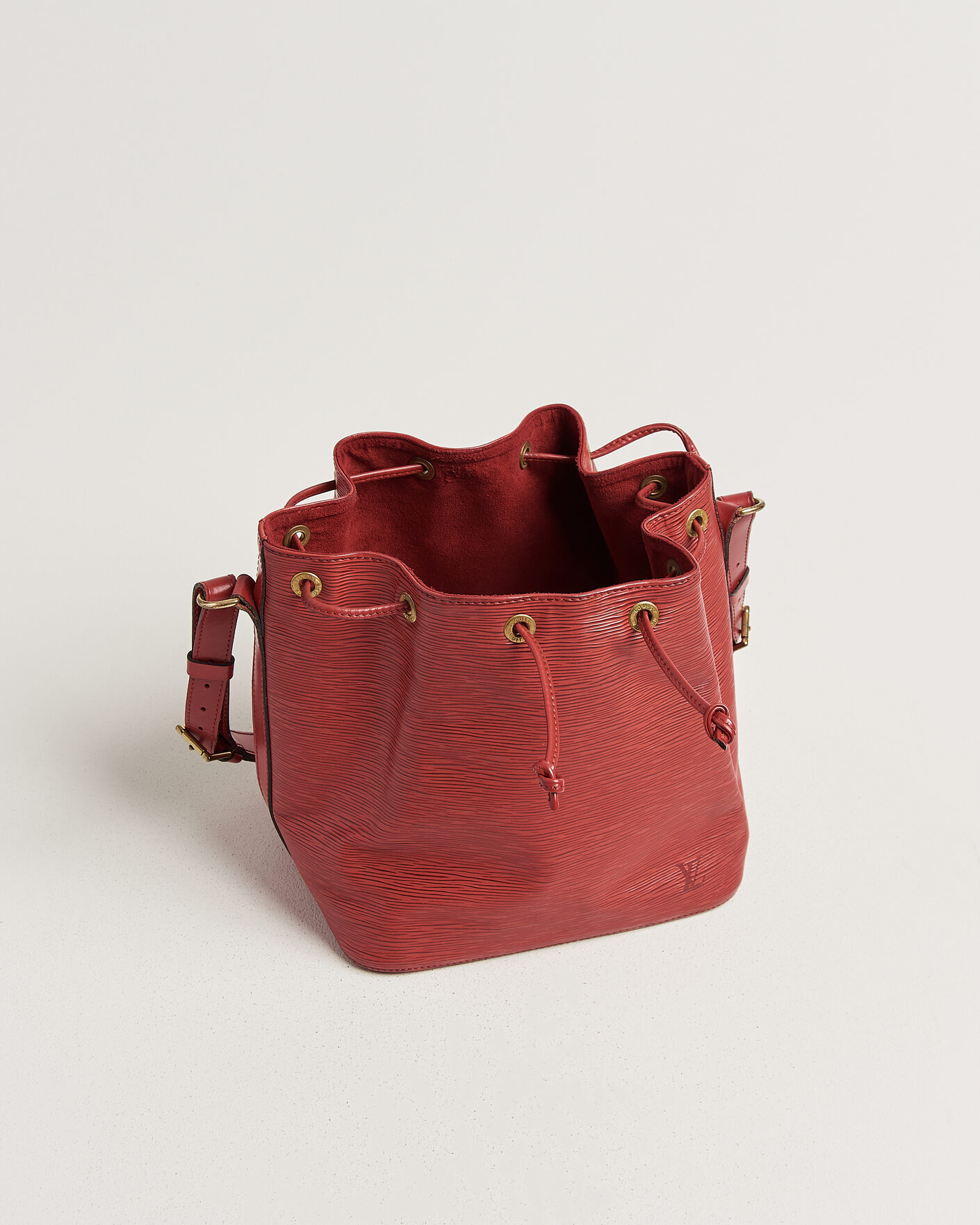 Herren | Pre-Owned & Vintage Bags | Louis Vuitton Pre-Owned | Petit Noé Epi Leather Red