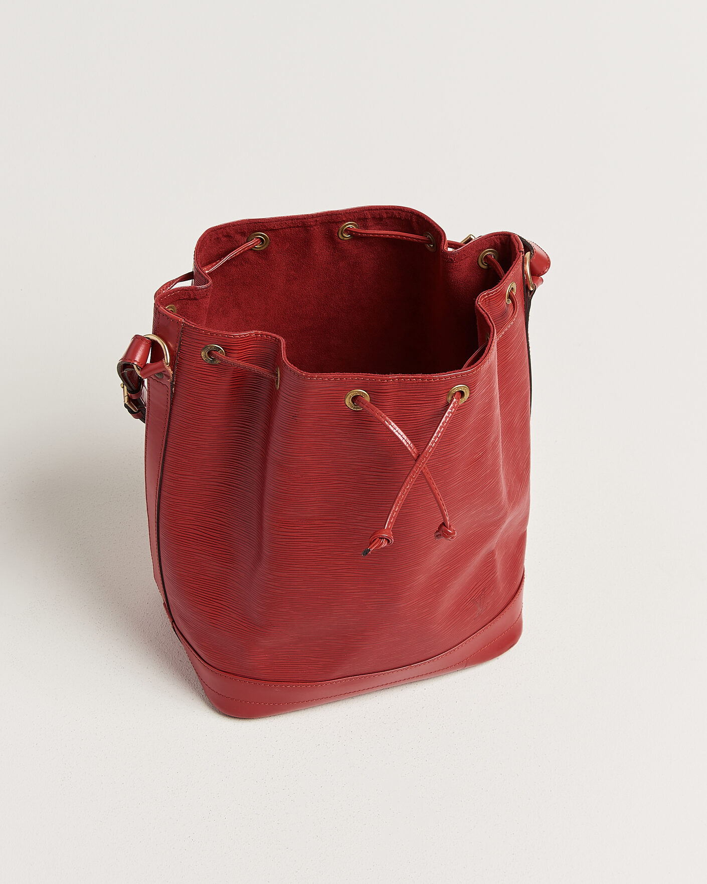 Herren | Pre-Owned & Vintage Bags | Louis Vuitton Pre-Owned | Noé Epi Leather Red