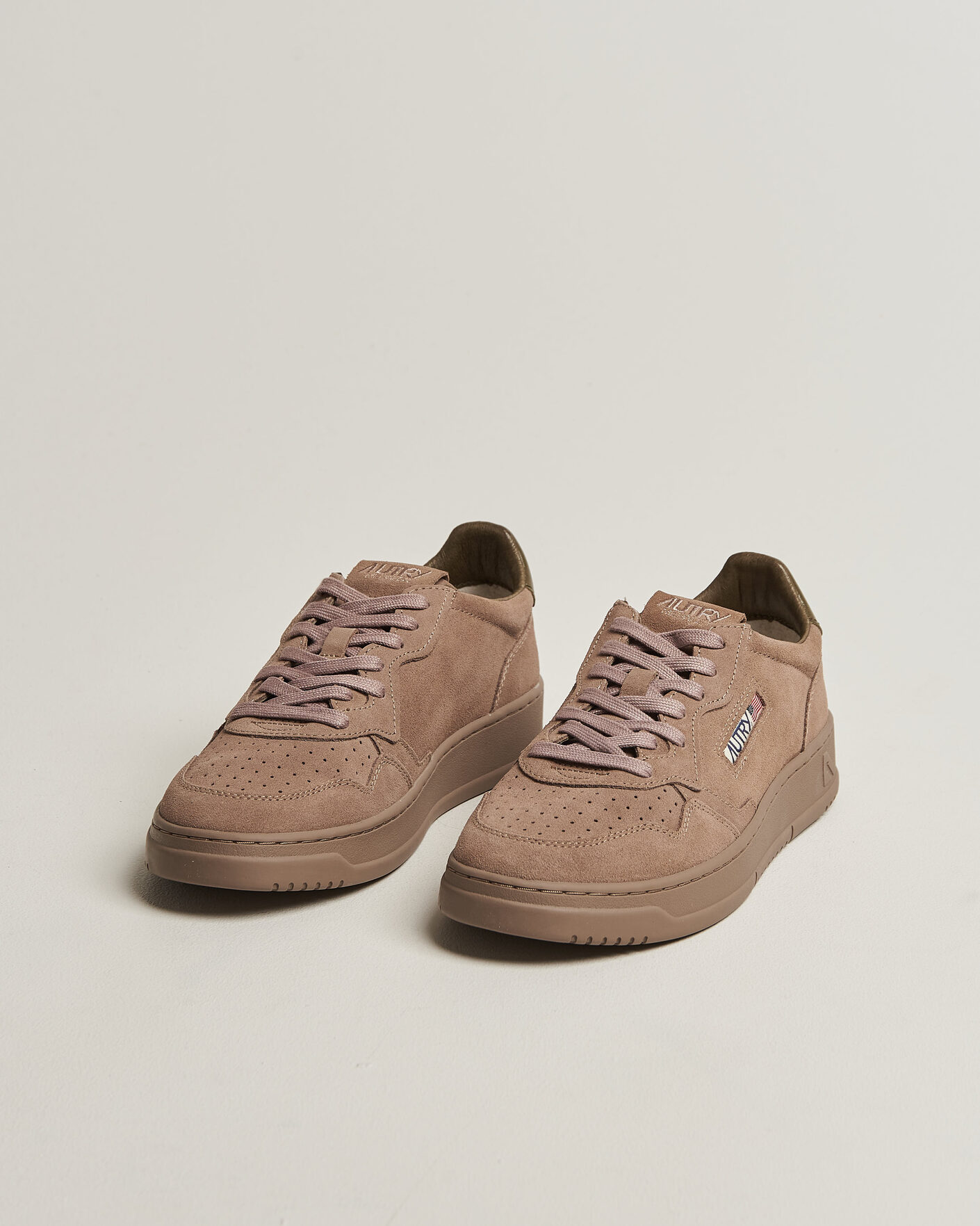 Herren | Sneaker | Autry | Medalist Low Suede Sneaker Antilope