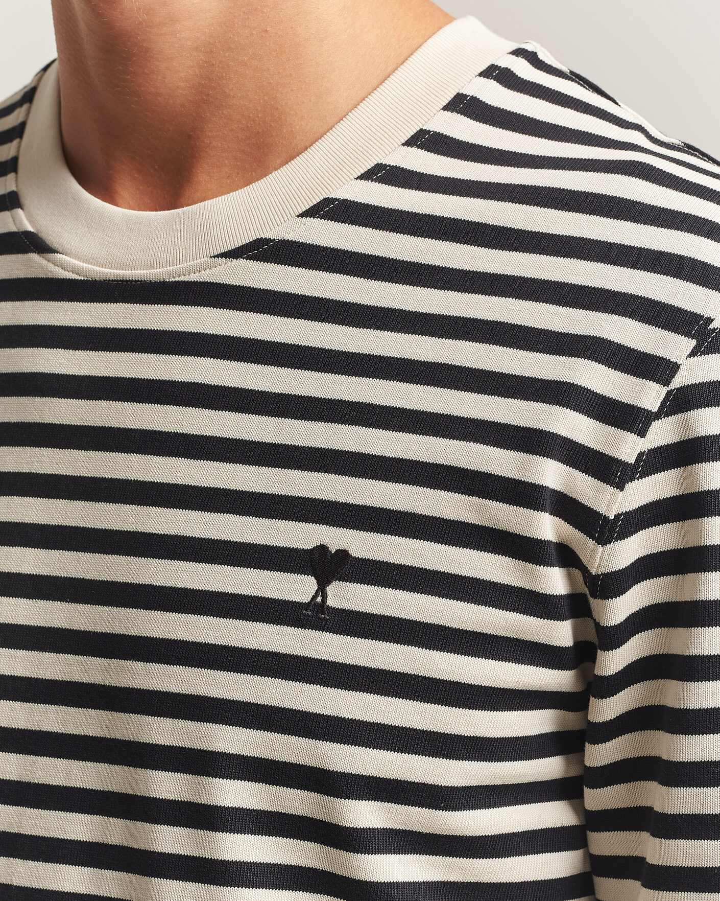 Herren | T-Shirts | AMI | Black Heart Logo Striped Long Sleeve T-Shirt Black/Ivory