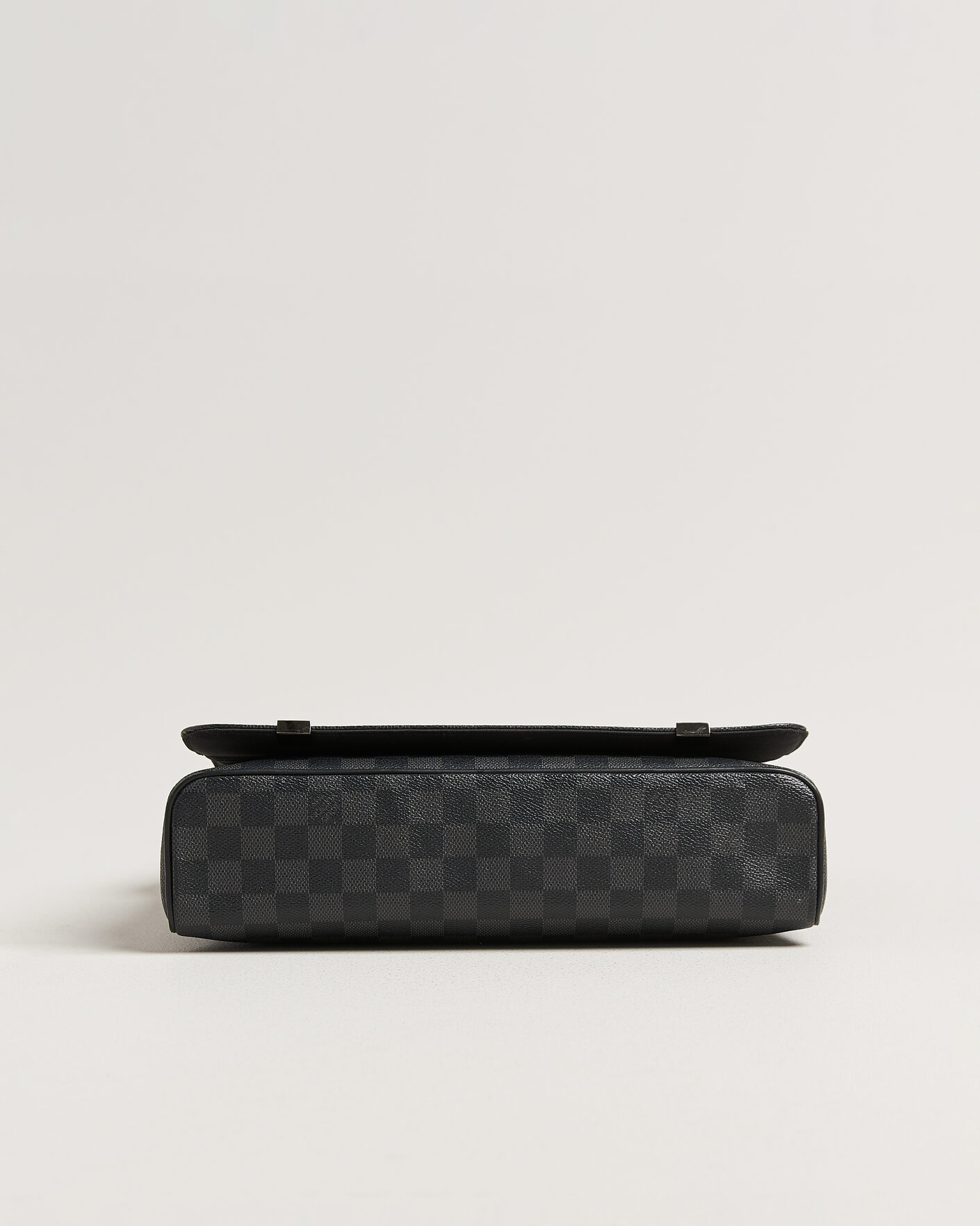 Herren | Pre-Owned & Vintage Bags | Louis Vuitton Pre-Owned | Louis Vuitton District Messenger Bag MM Damier Graphite
